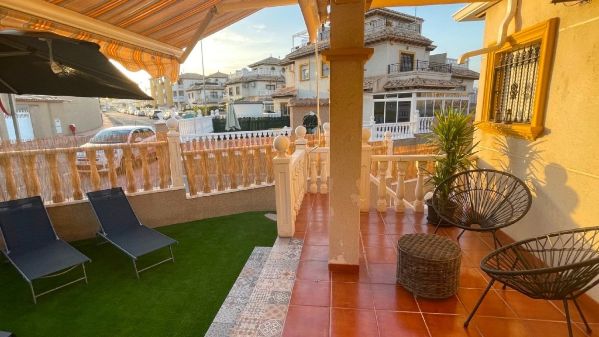 Sprzedaż - Dom miejski -
Orihuela Costa - Villamartín