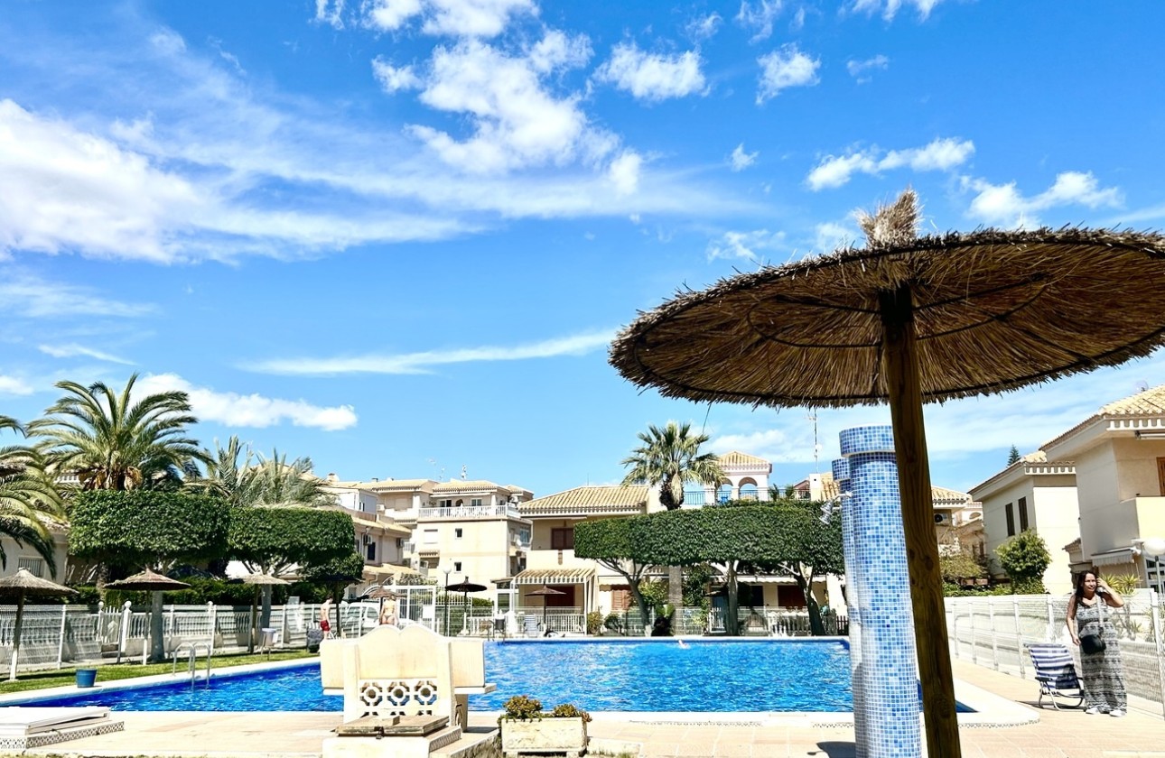 Sprzedaż - Dom miejski -
Playa Flamenca - Costa Blanca