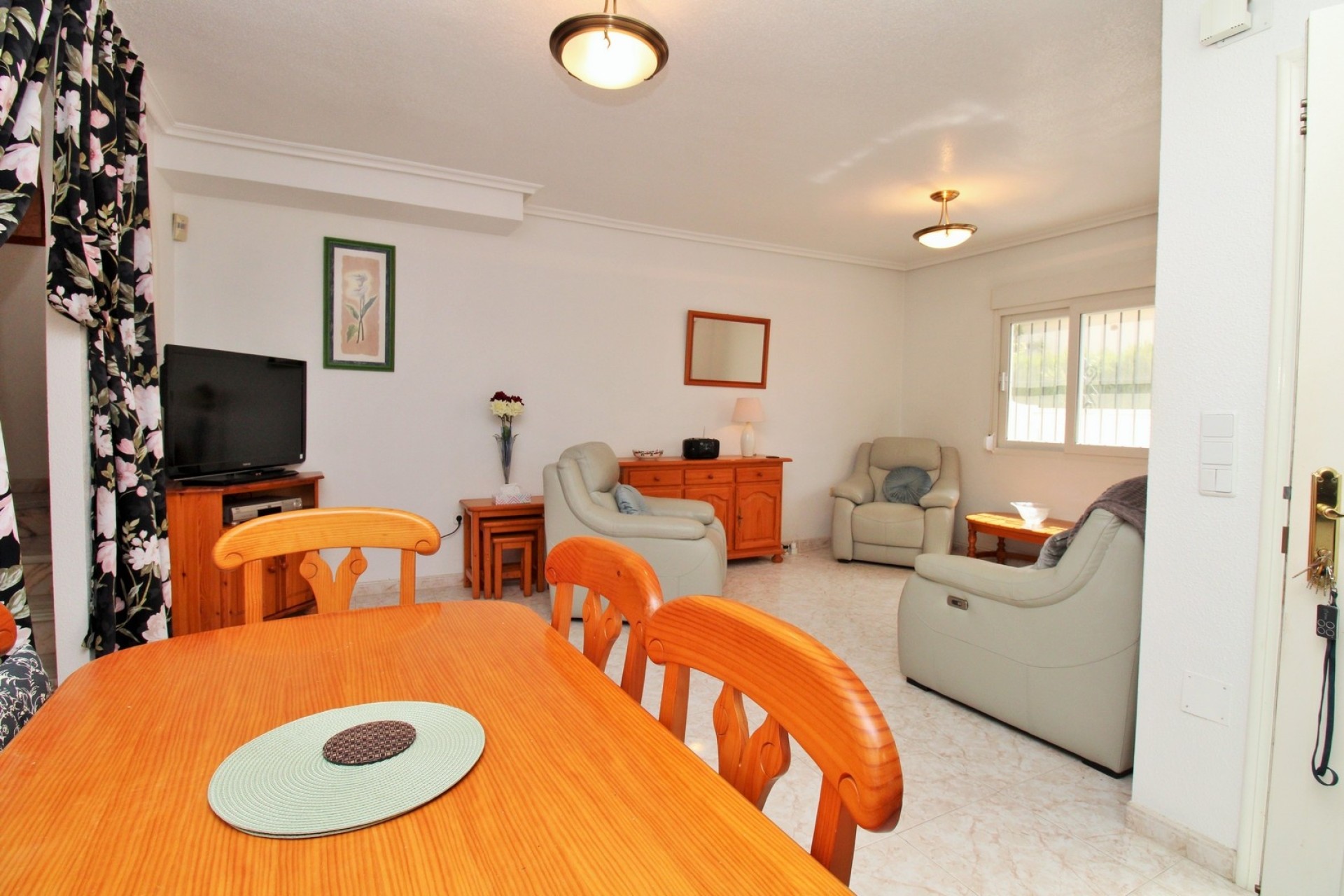 Sprzedaż - Dom miejski -
Playa Flamenca