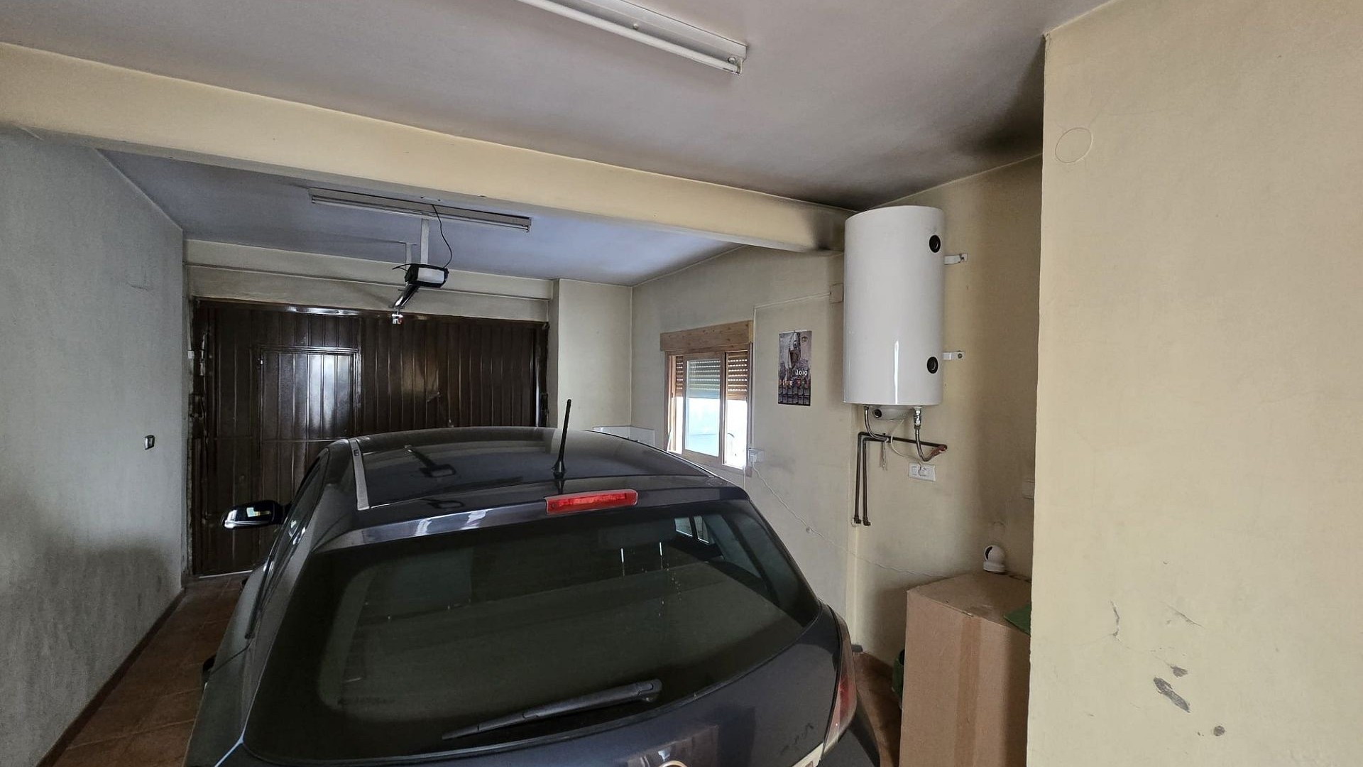 Sprzedaż - Dom miejski -
SAX