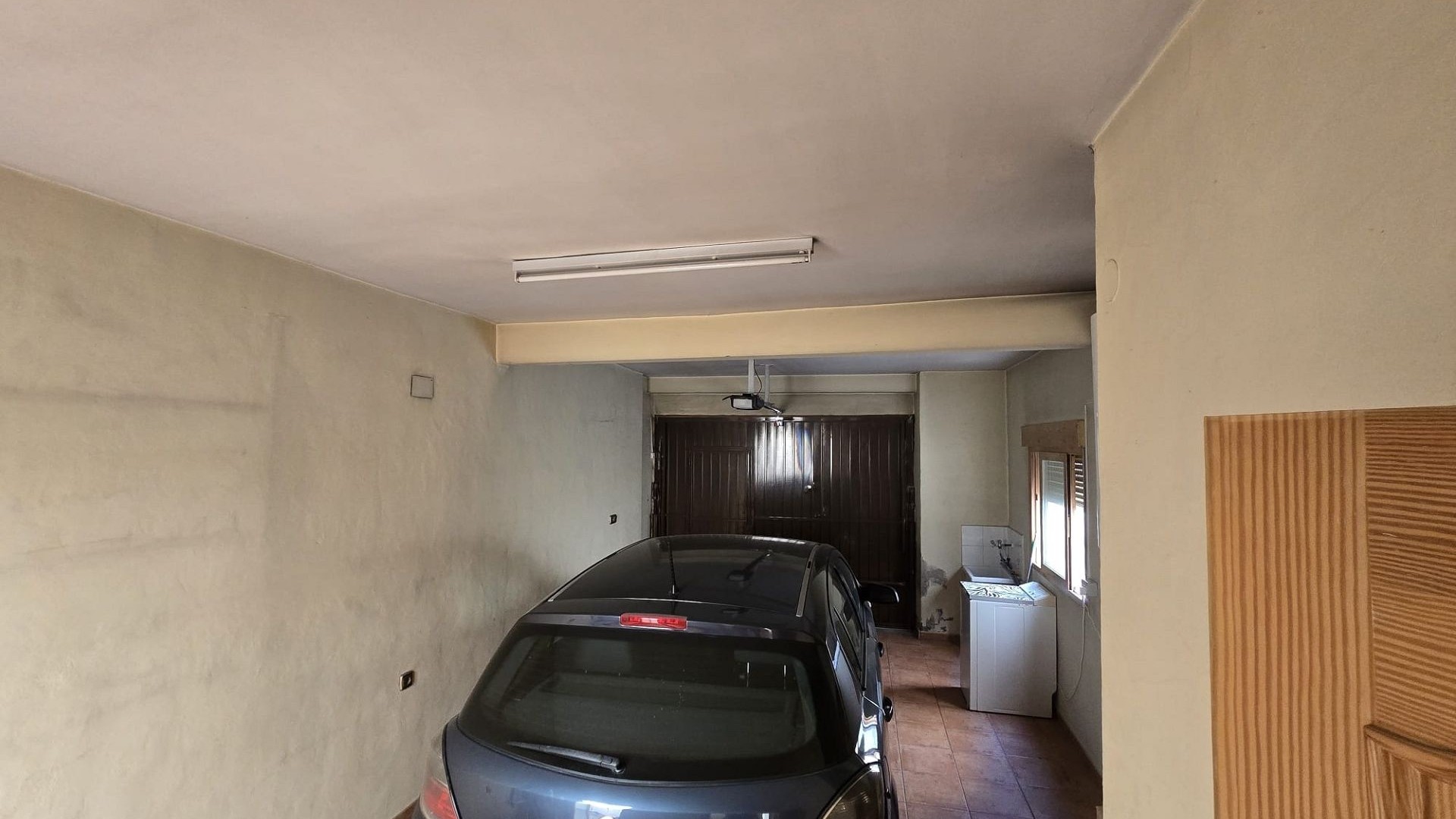 Sprzedaż - Dom miejski -
SAX