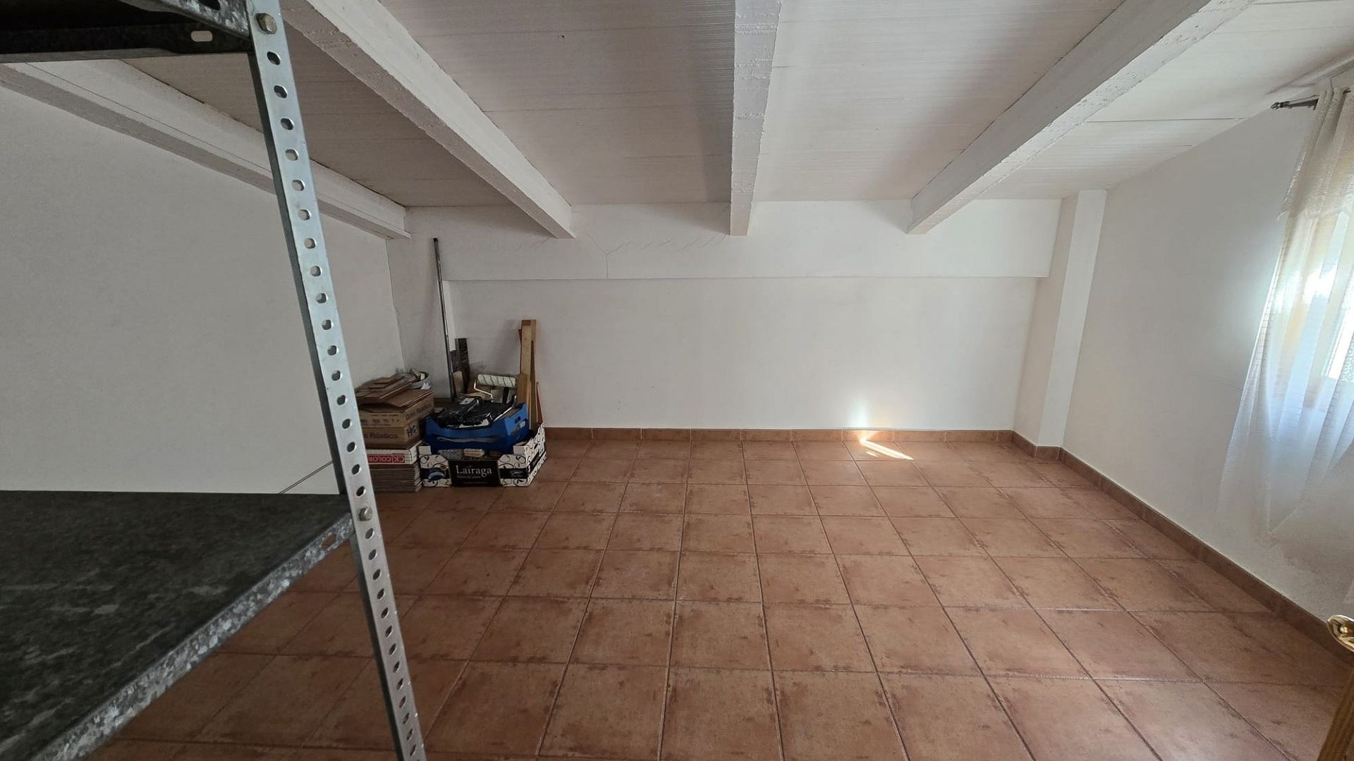 Sprzedaż - Dom miejski -
SAX