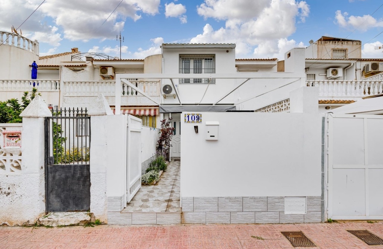 Sprzedaż - Dom miejski -
Torrevieja - Costa Blanca