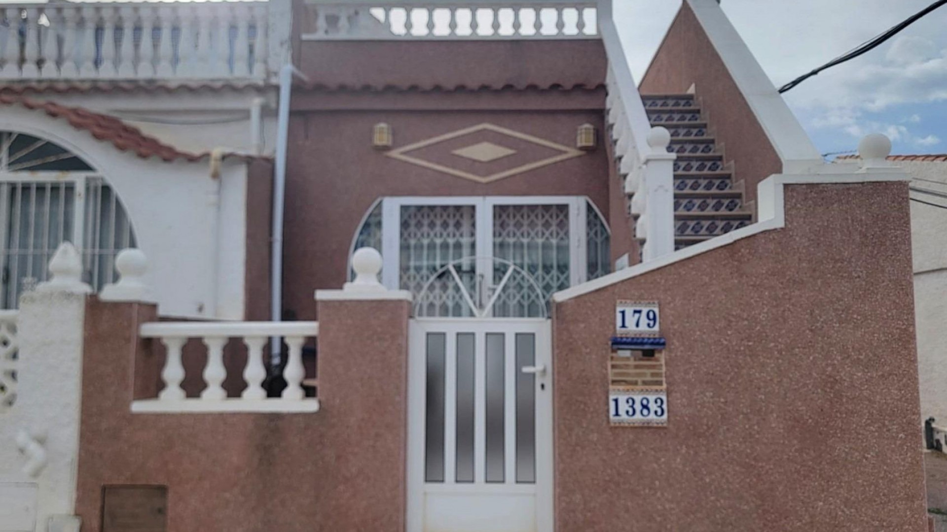 Sprzedaż - Dom miejski -
Torrevieja - La Siesta - El Salado - Torreta