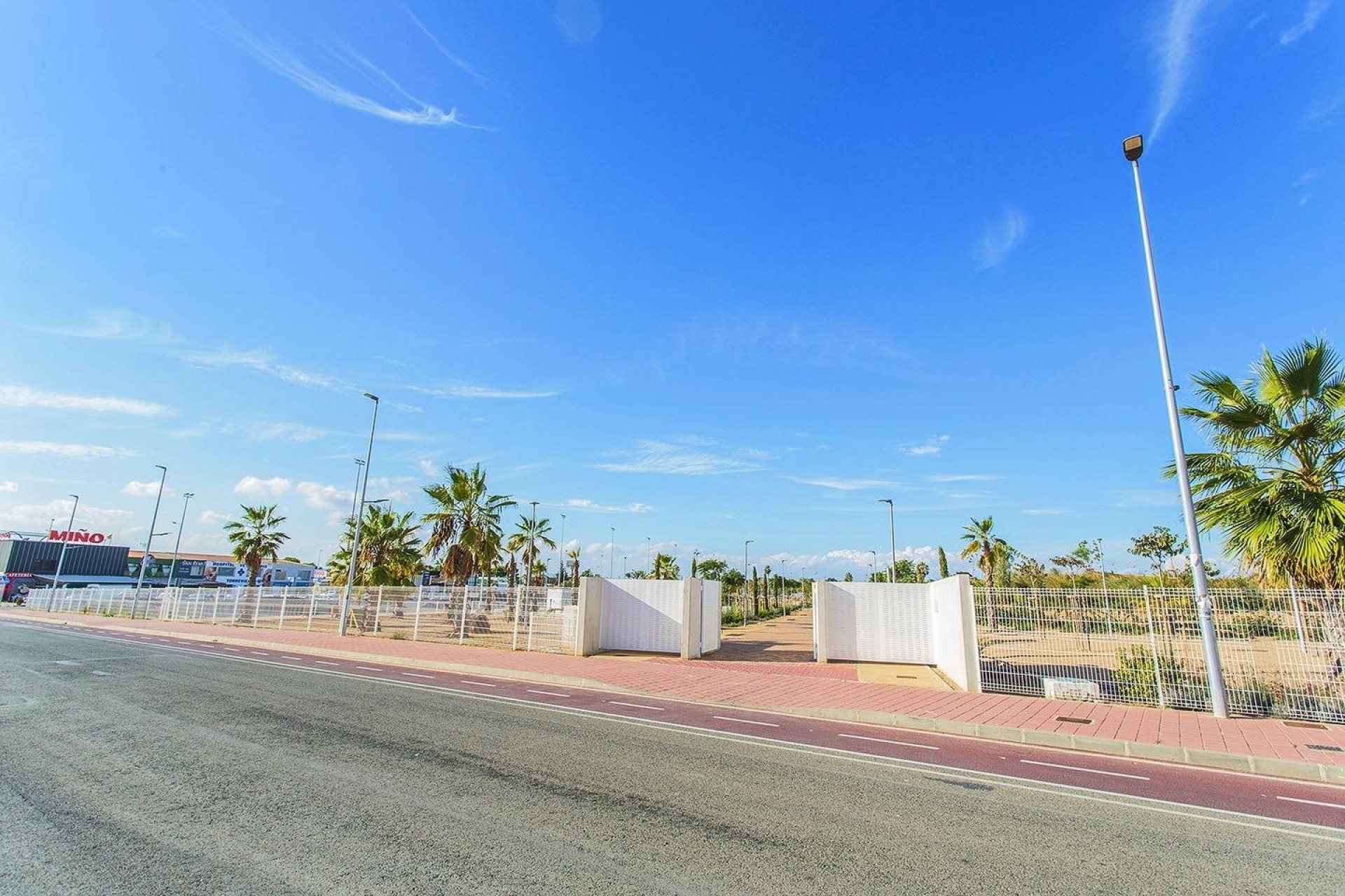 Sprzedaż - Dom miejski -
Torrevieja - La Siesta