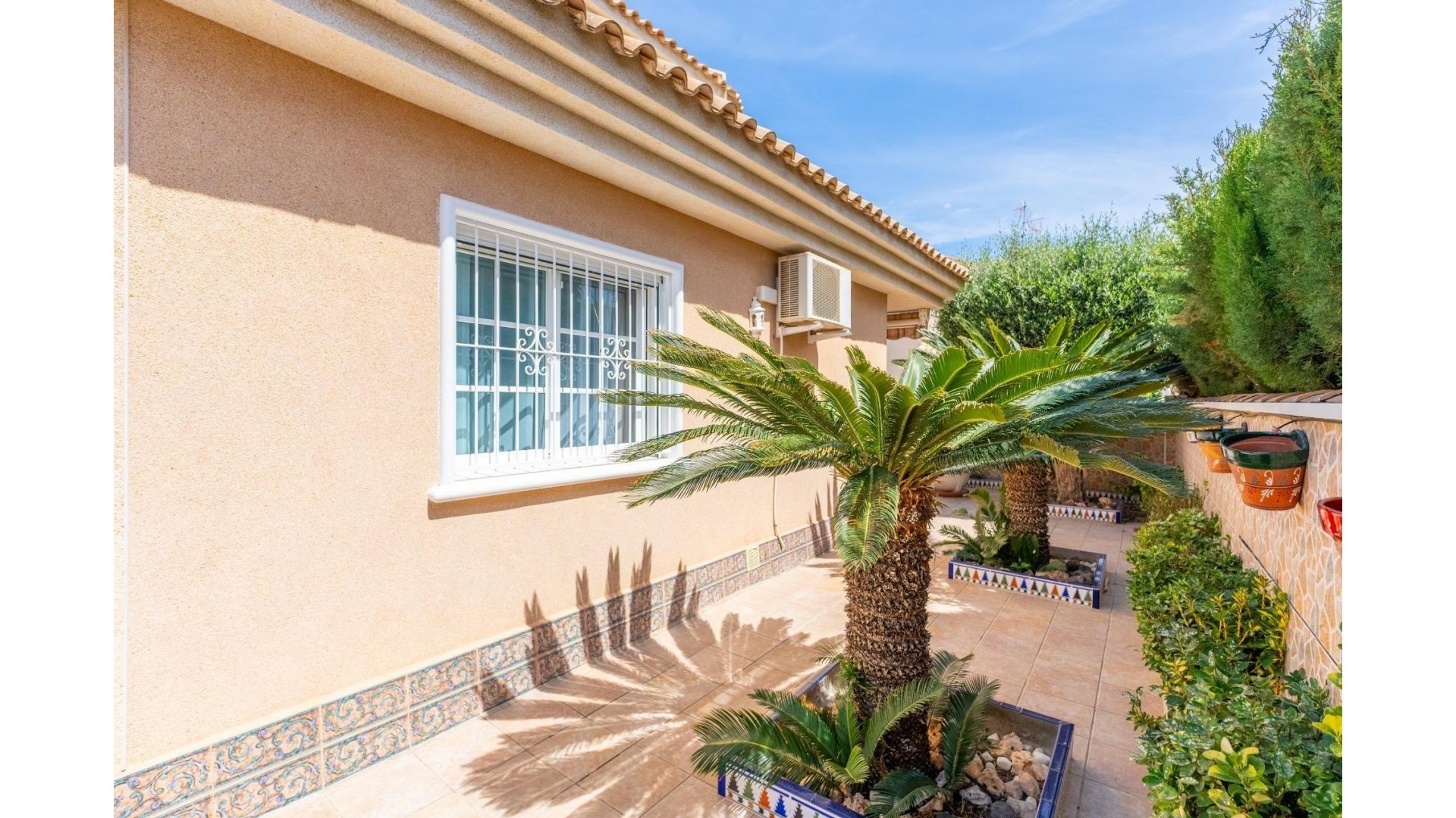 Sprzedaż - Dom miejski -
Torrevieja - Los Balcones - Los Altos del Edén