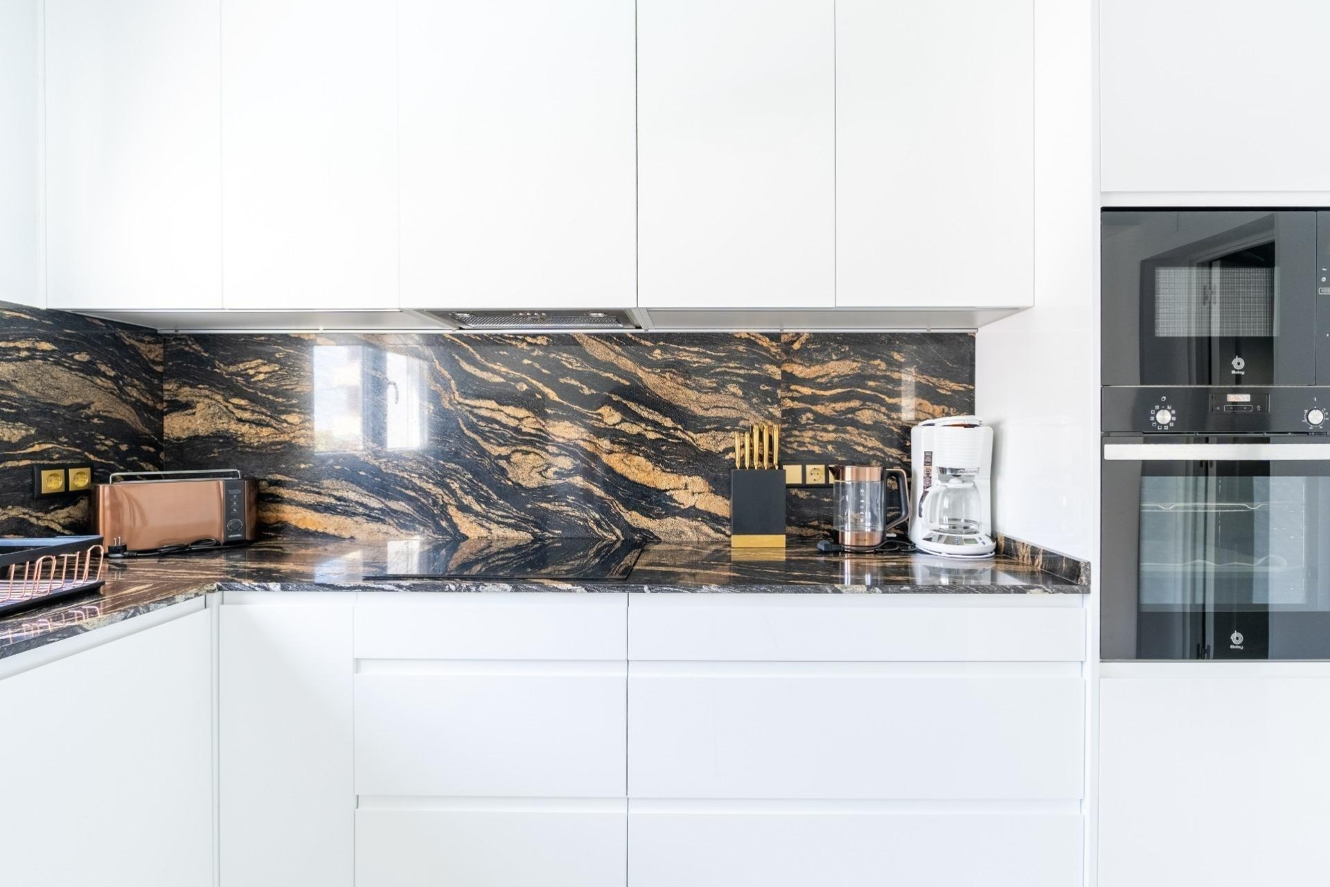 Sprzedaż - Dom miejski -
Torrevieja - Punta Prima