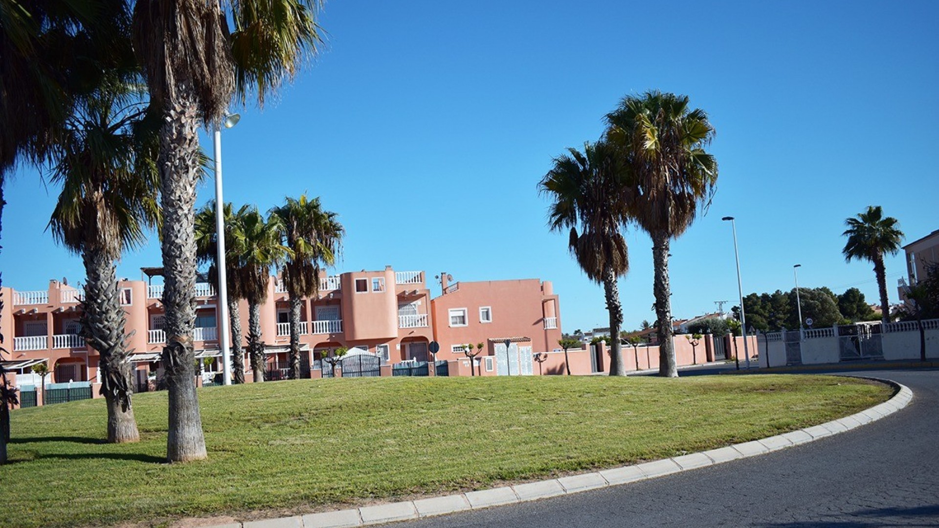 Sprzedaż - Dom miejski -
Torrevieja - Torrevieja Alicante