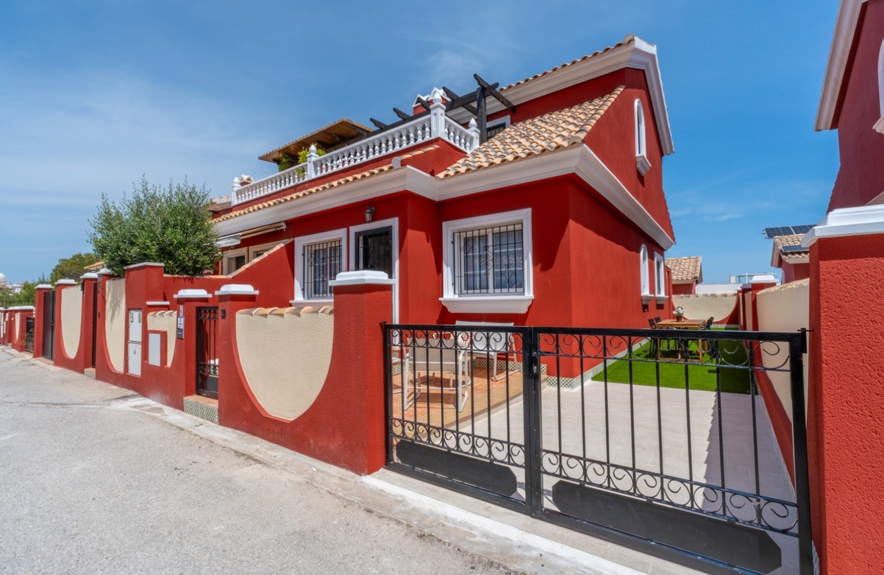 Sprzedaż - Dom miejski -
Villamartín - Costa Blanca