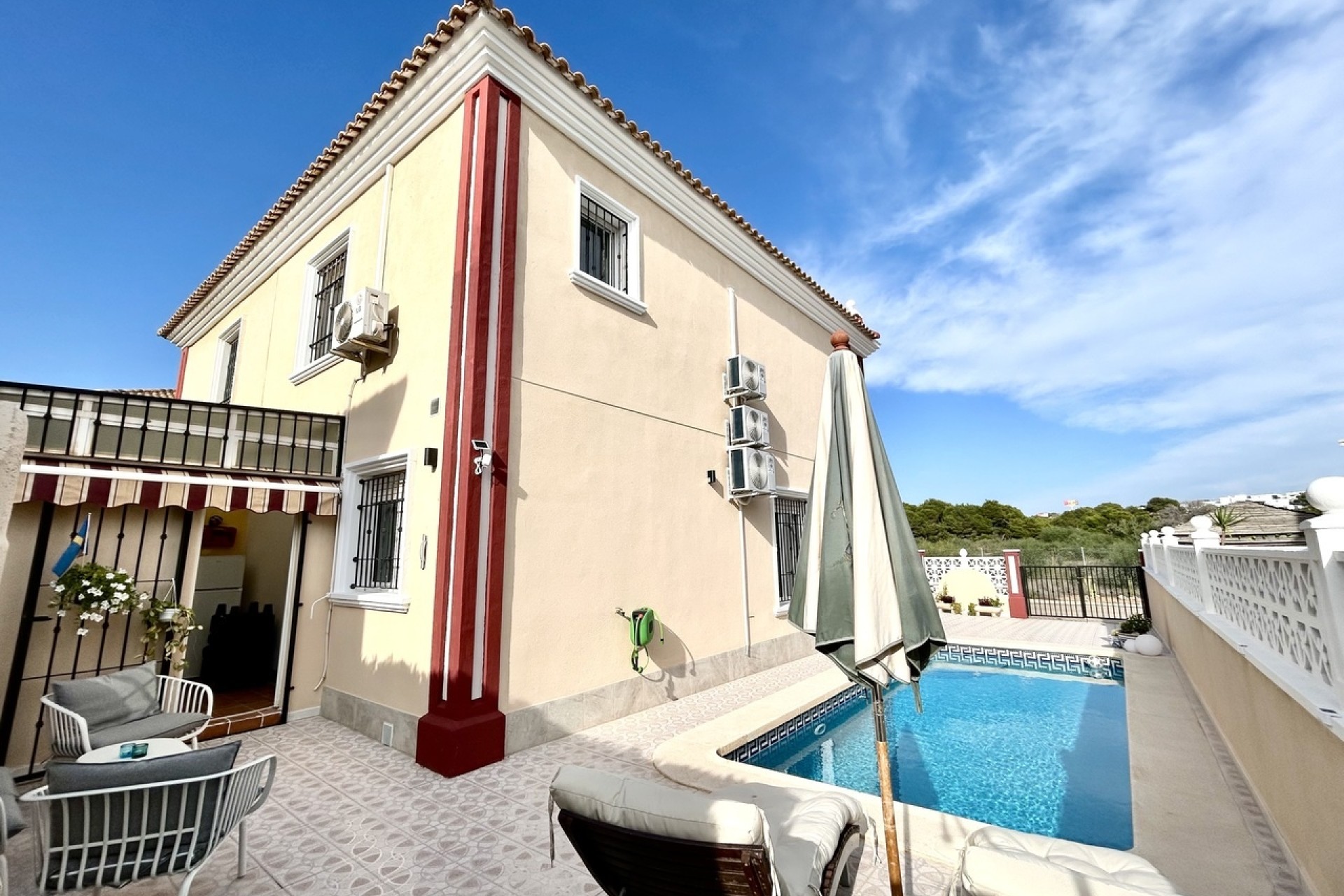 Sprzedaż - Dom szeregowy -
Dehesa de Campoamor - Campoamor