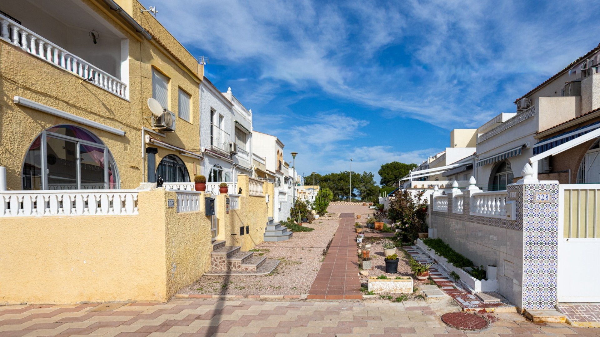 Sprzedaż - Dom szeregowy / Dom szeregowy -
Torrevieja - La Siesta