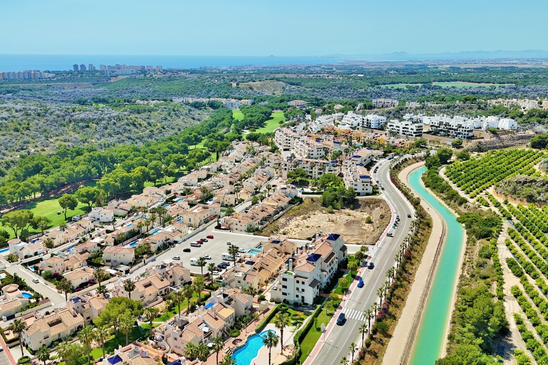 Sprzedaż - Dom szeregowy -
Las Ramblas Golf