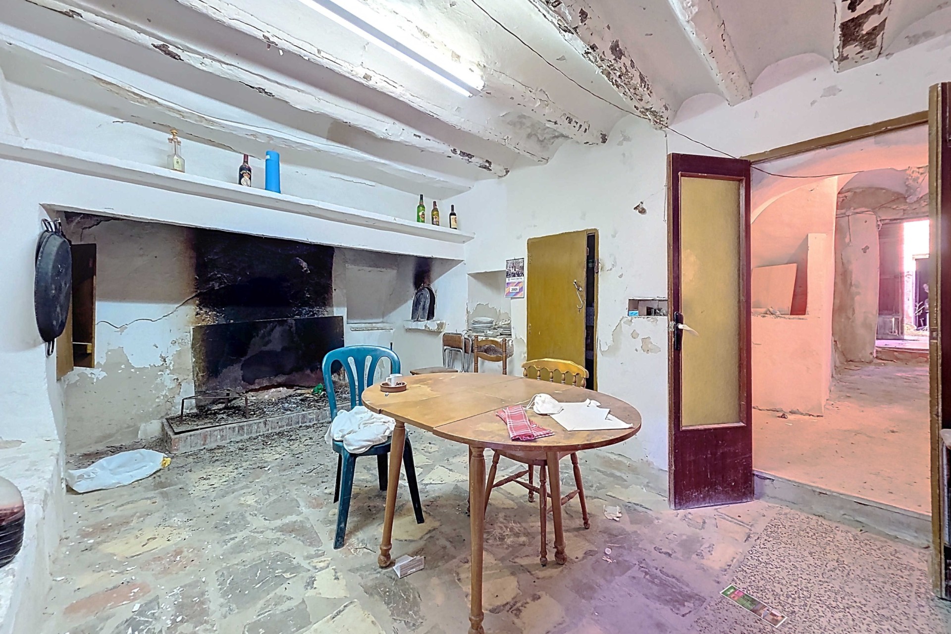 Sprzedaż - Dwór -
Torre Del Rico