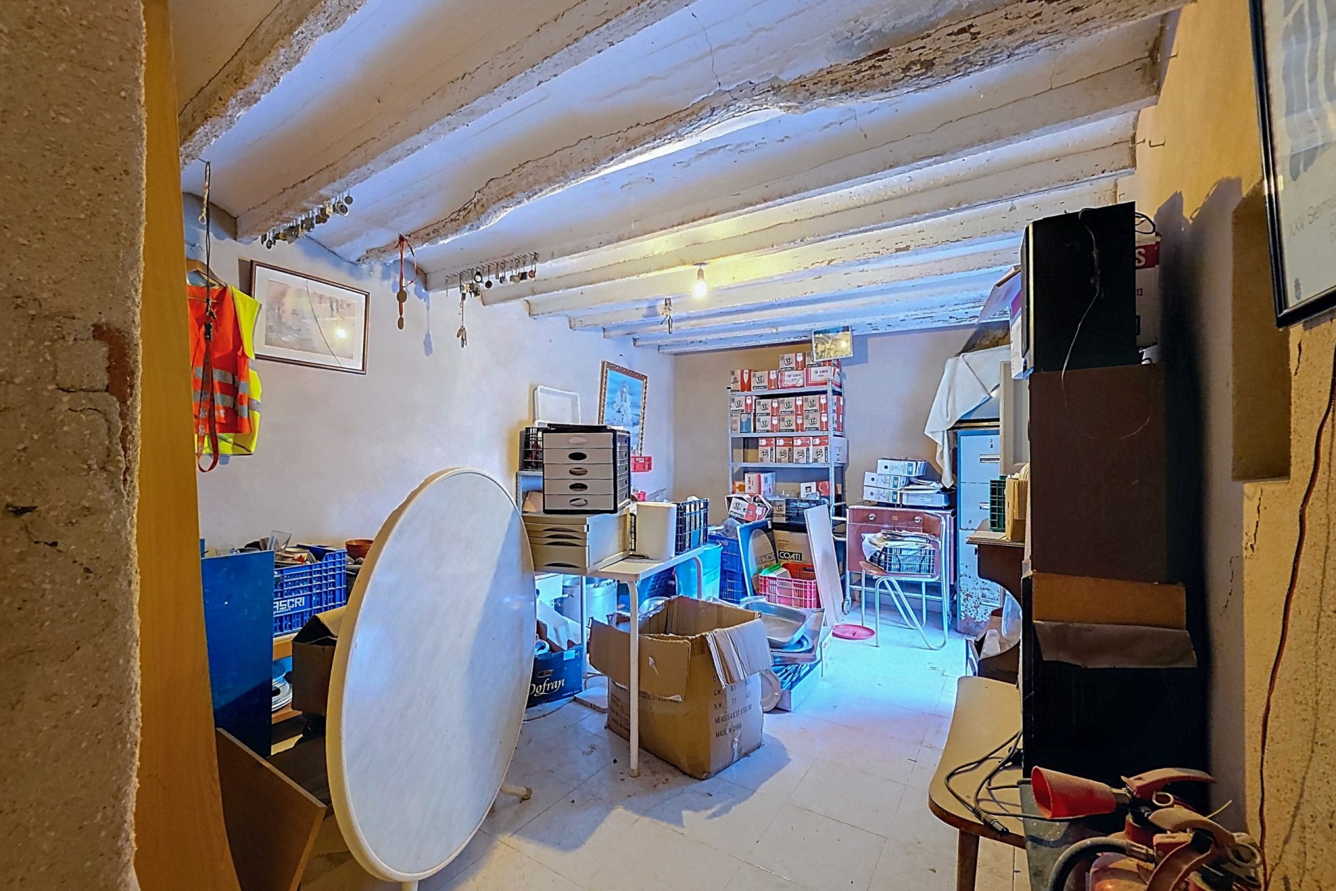 Sprzedaż - Dwór -
Torre Del Rico