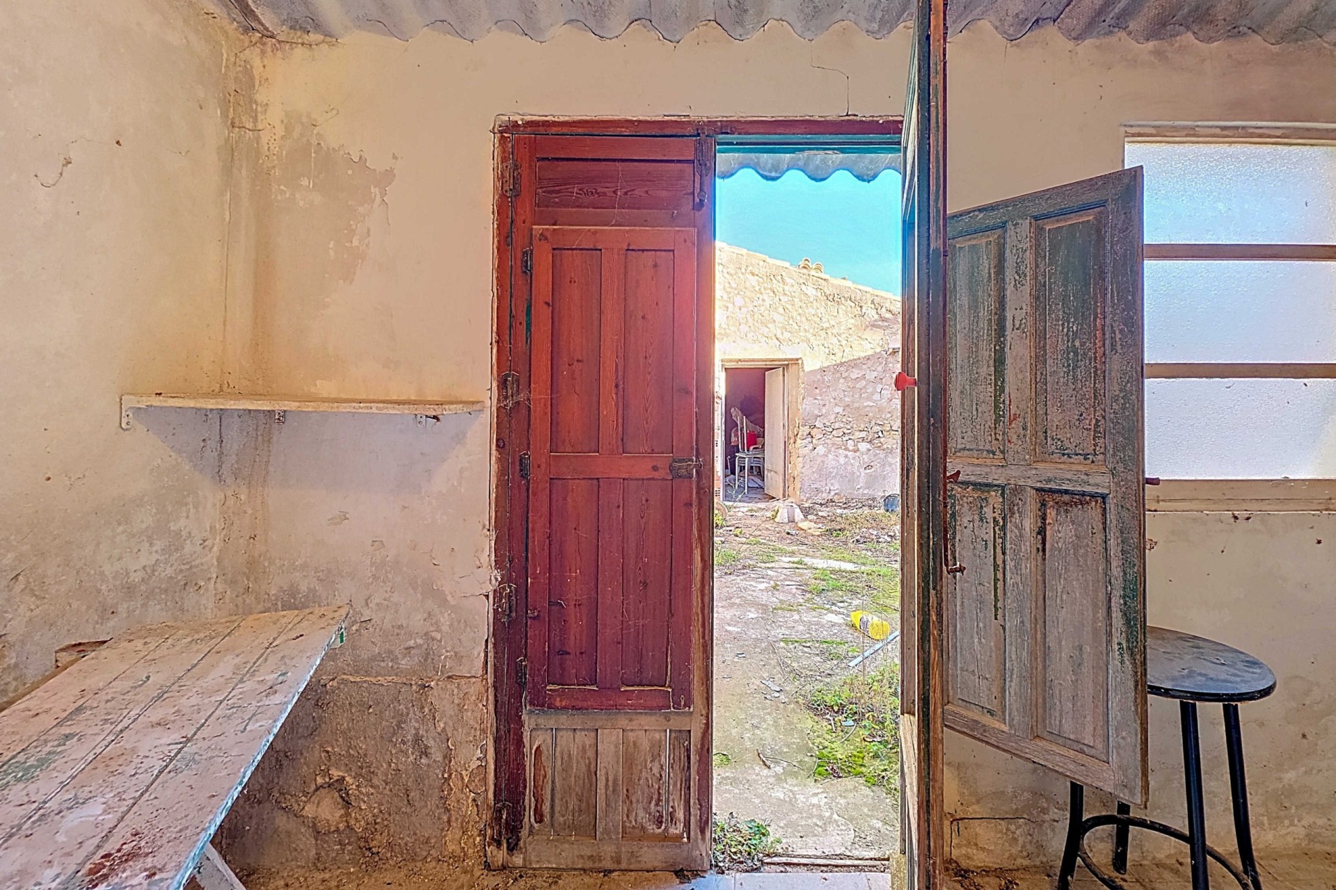 Sprzedaż - Dwór -
Torre Del Rico