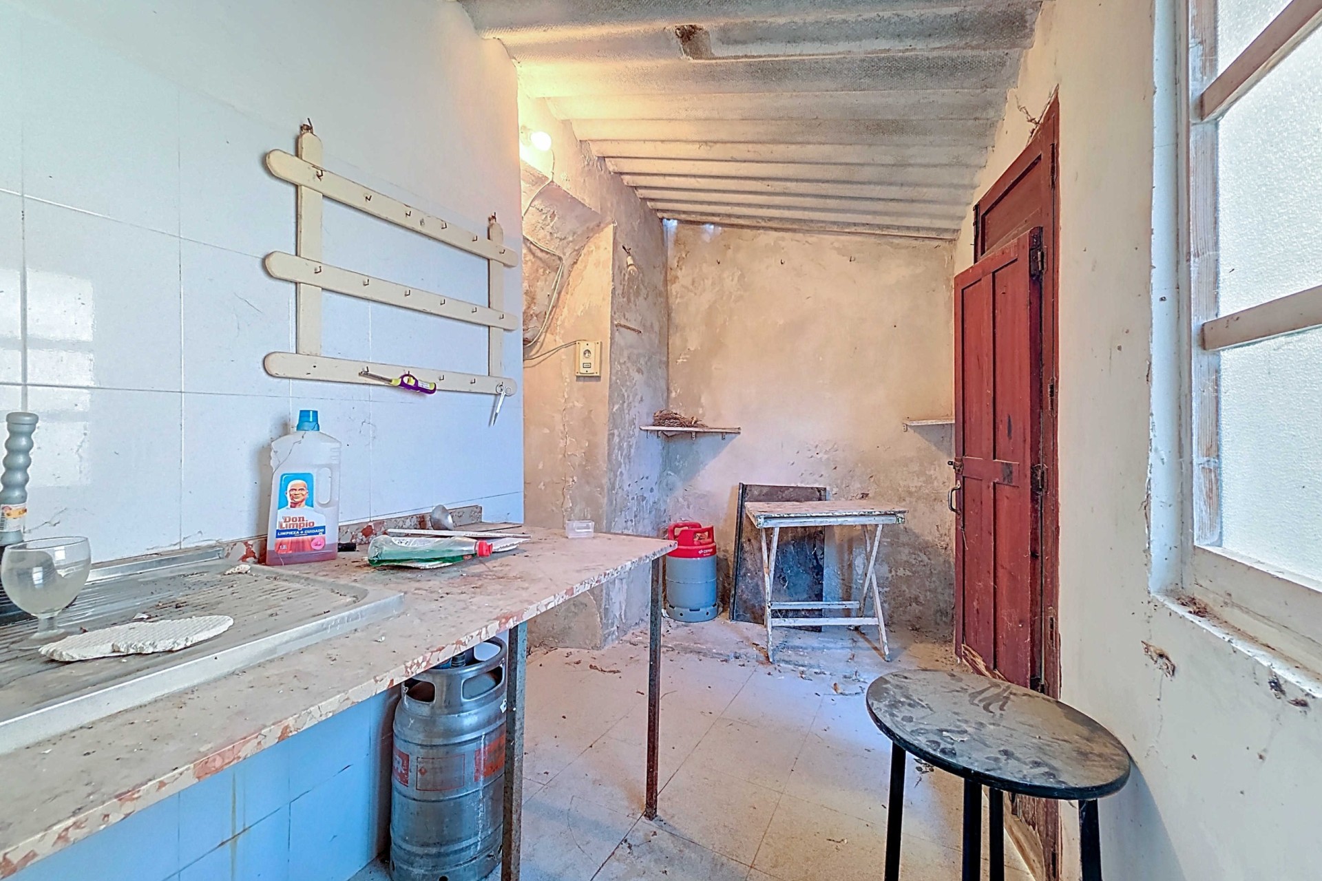 Sprzedaż - Dwór -
Torre Del Rico