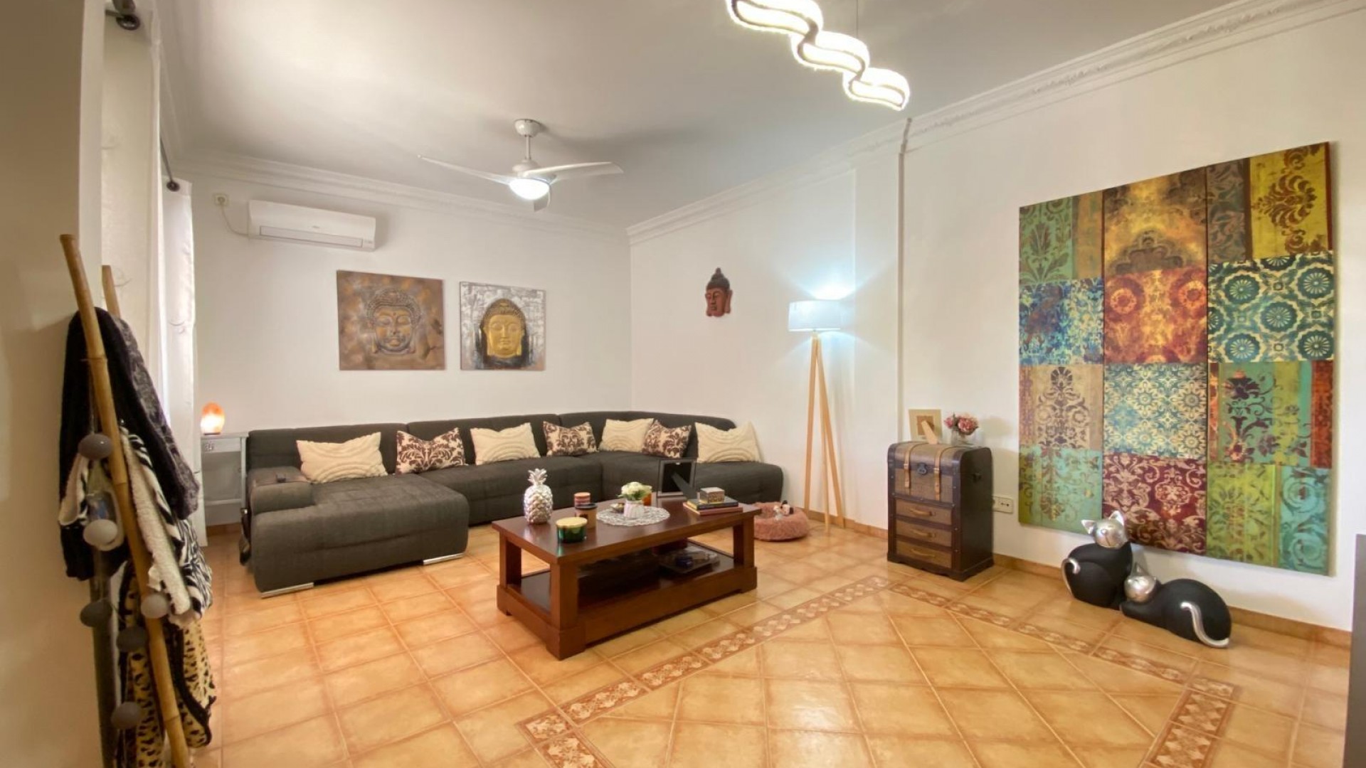 Sprzedaż - Finca nieruchomość wiejska -
Alicante