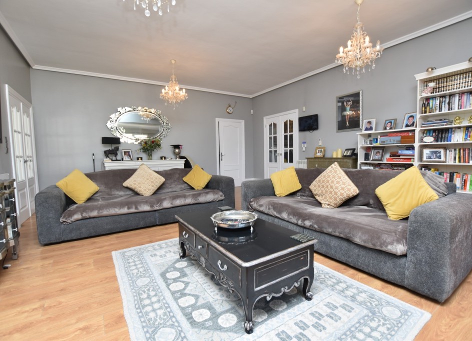 Sprzedaż - Finca nieruchomość wiejska -
Heredades