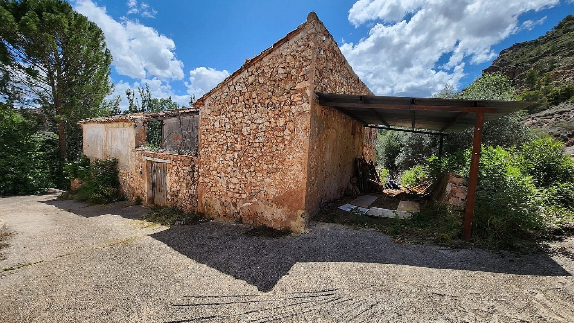 Sprzedaż - Finca nieruchomość wiejska -
Jalance