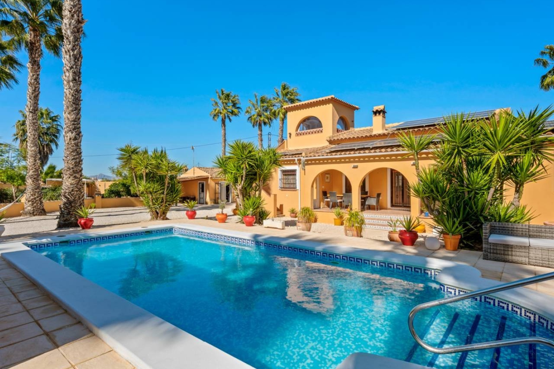 Sprzedaż - Finca nieruchomość wiejska -
Rafal