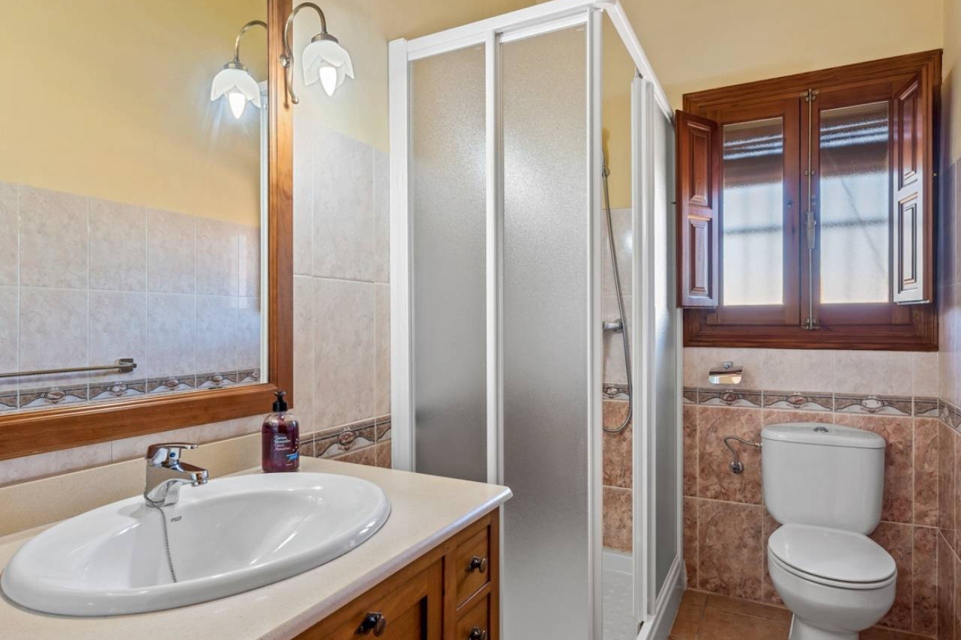 Sprzedaż - Finca nieruchomość wiejska -
Rafal