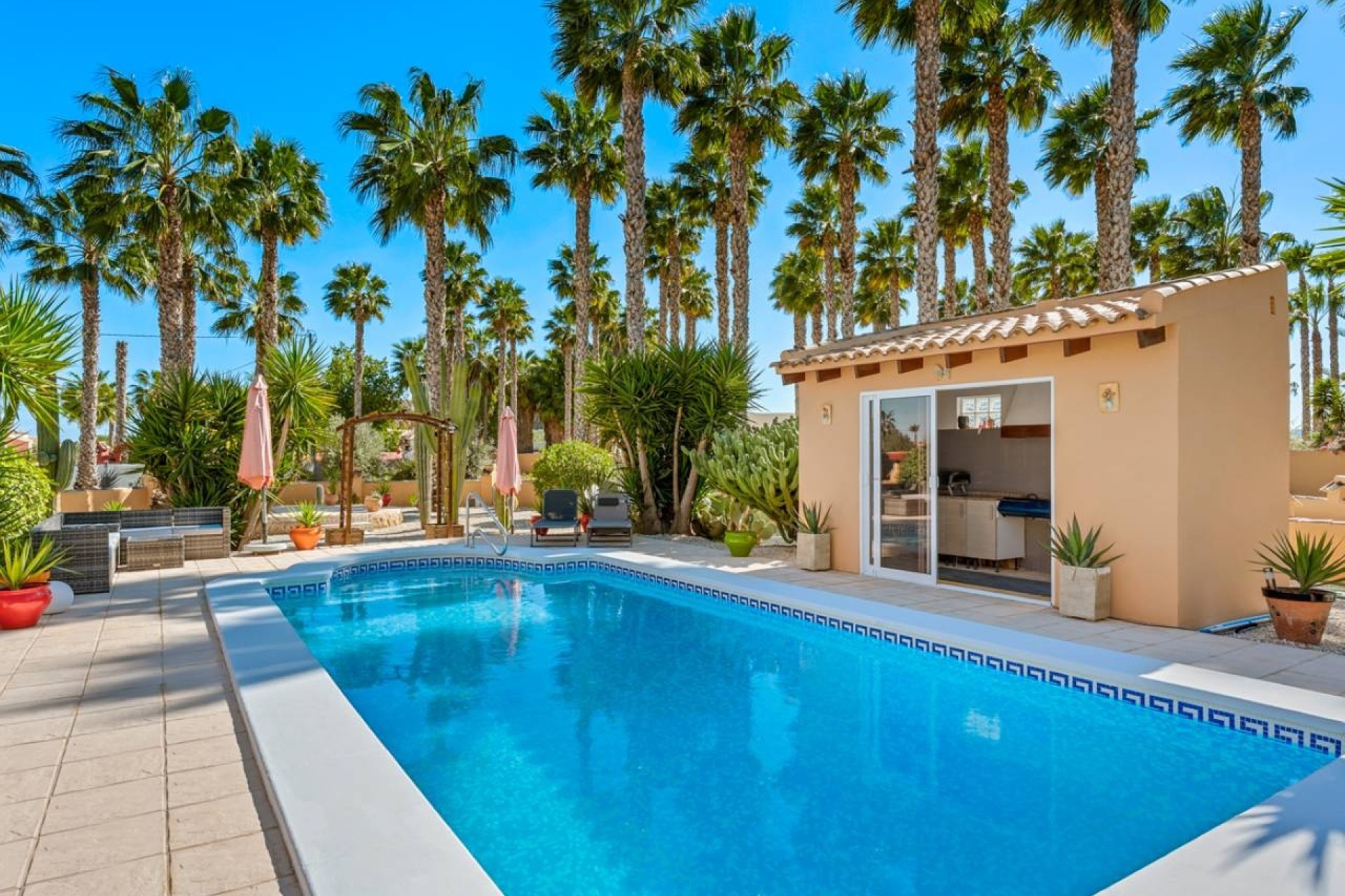 Sprzedaż - Finca nieruchomość wiejska -
Rafal