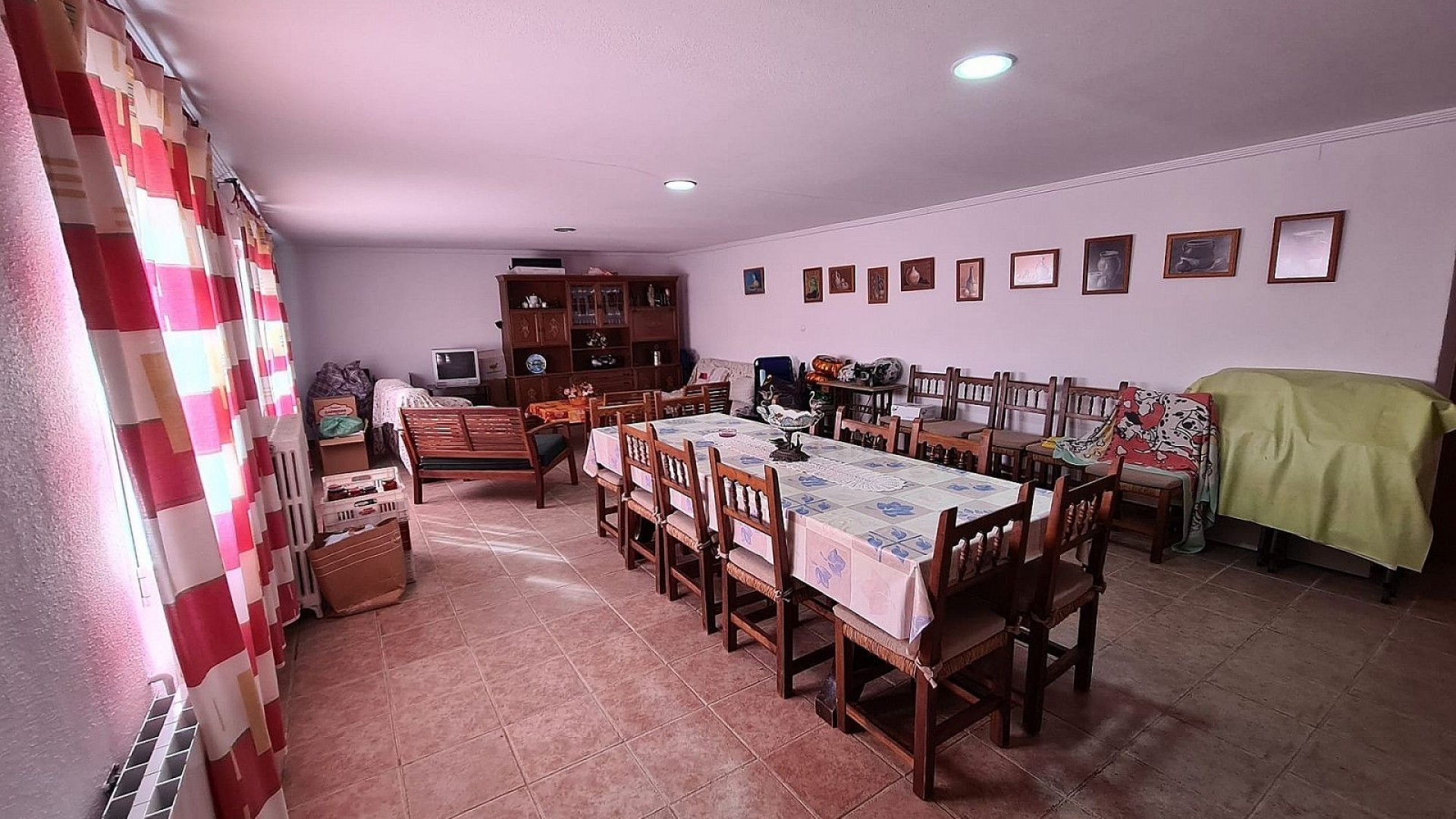 Sprzedaż - Finca nieruchomość wiejska -
SAX