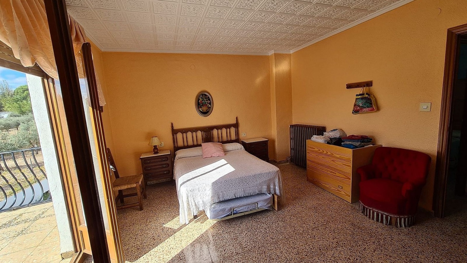 Sprzedaż - Finca nieruchomość wiejska -
SAX