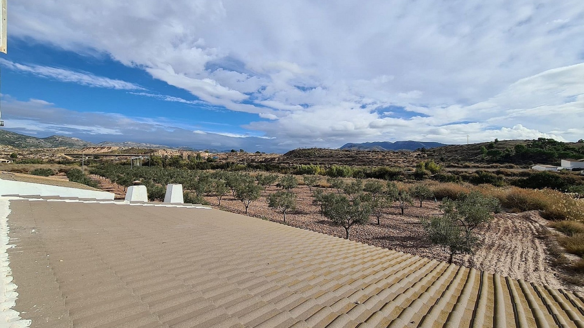 Sprzedaż - Finca nieruchomość wiejska -
SAX