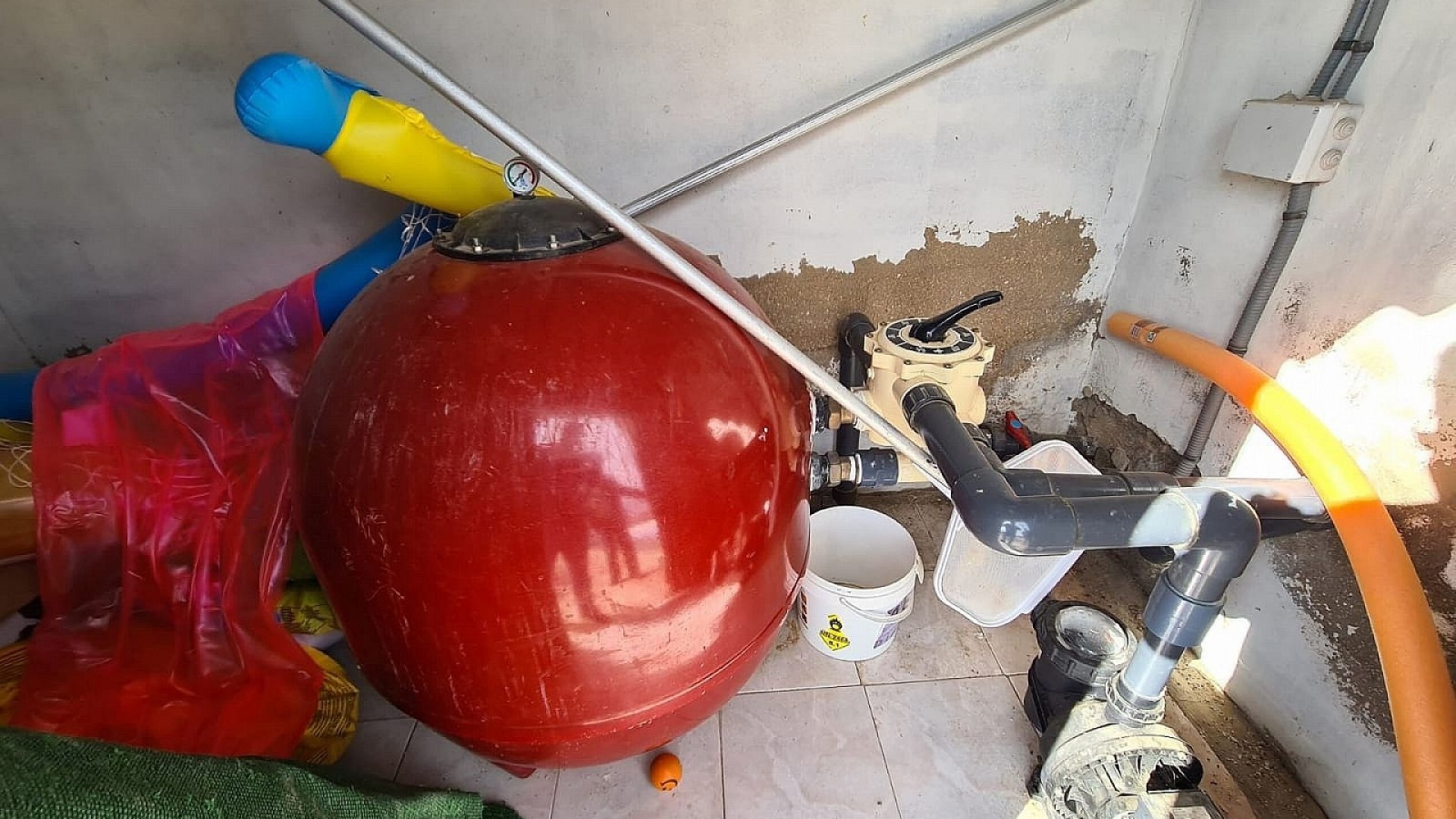 Sprzedaż - Finca nieruchomość wiejska -
SAX