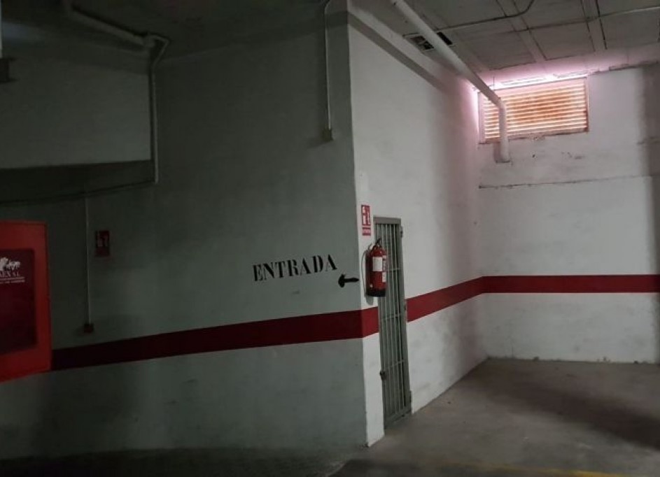 Sprzedaż - Garaż -
Torrevieja