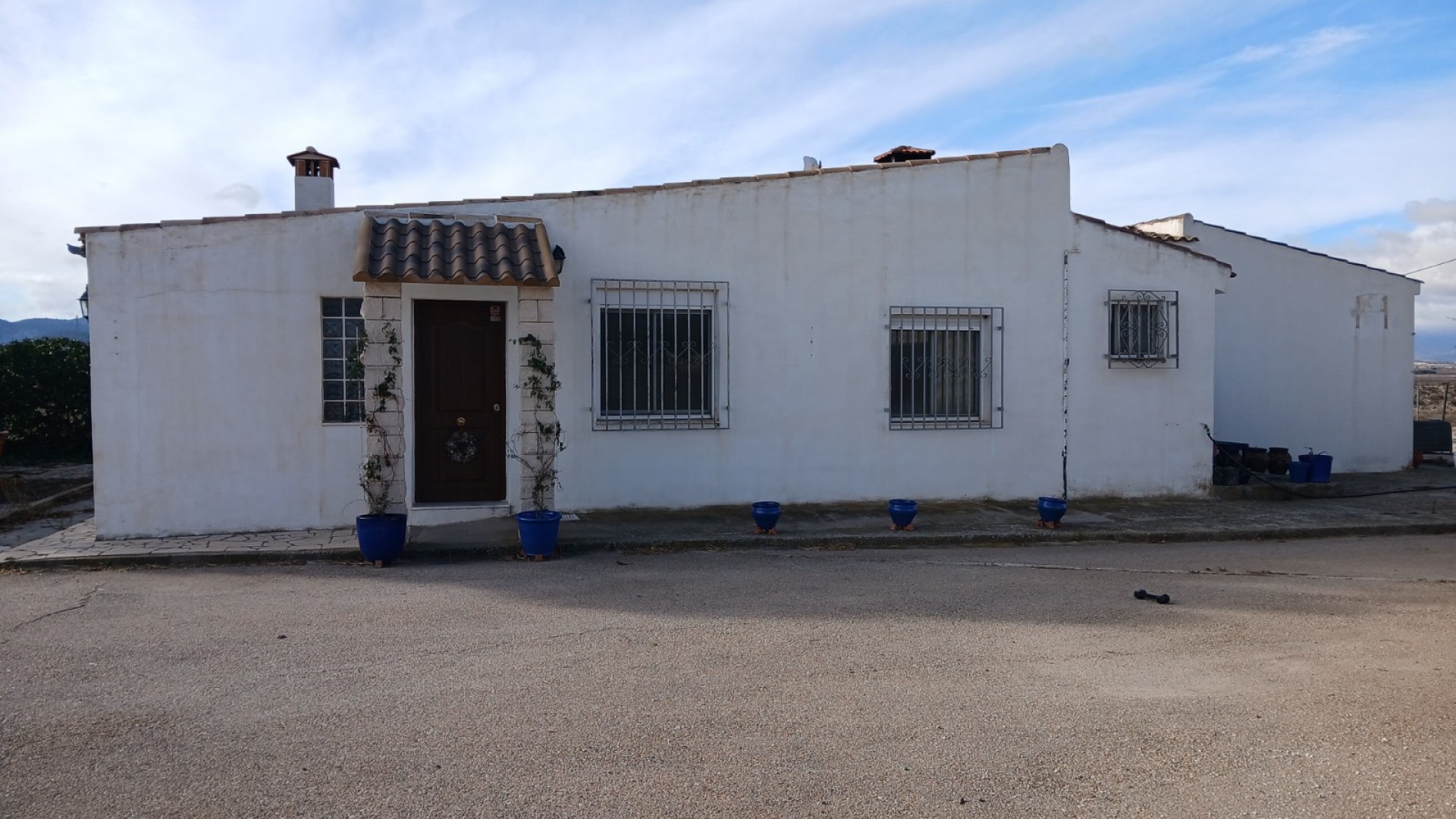 Sprzedaż - Nieruchomość jeździecka -
Monóvar