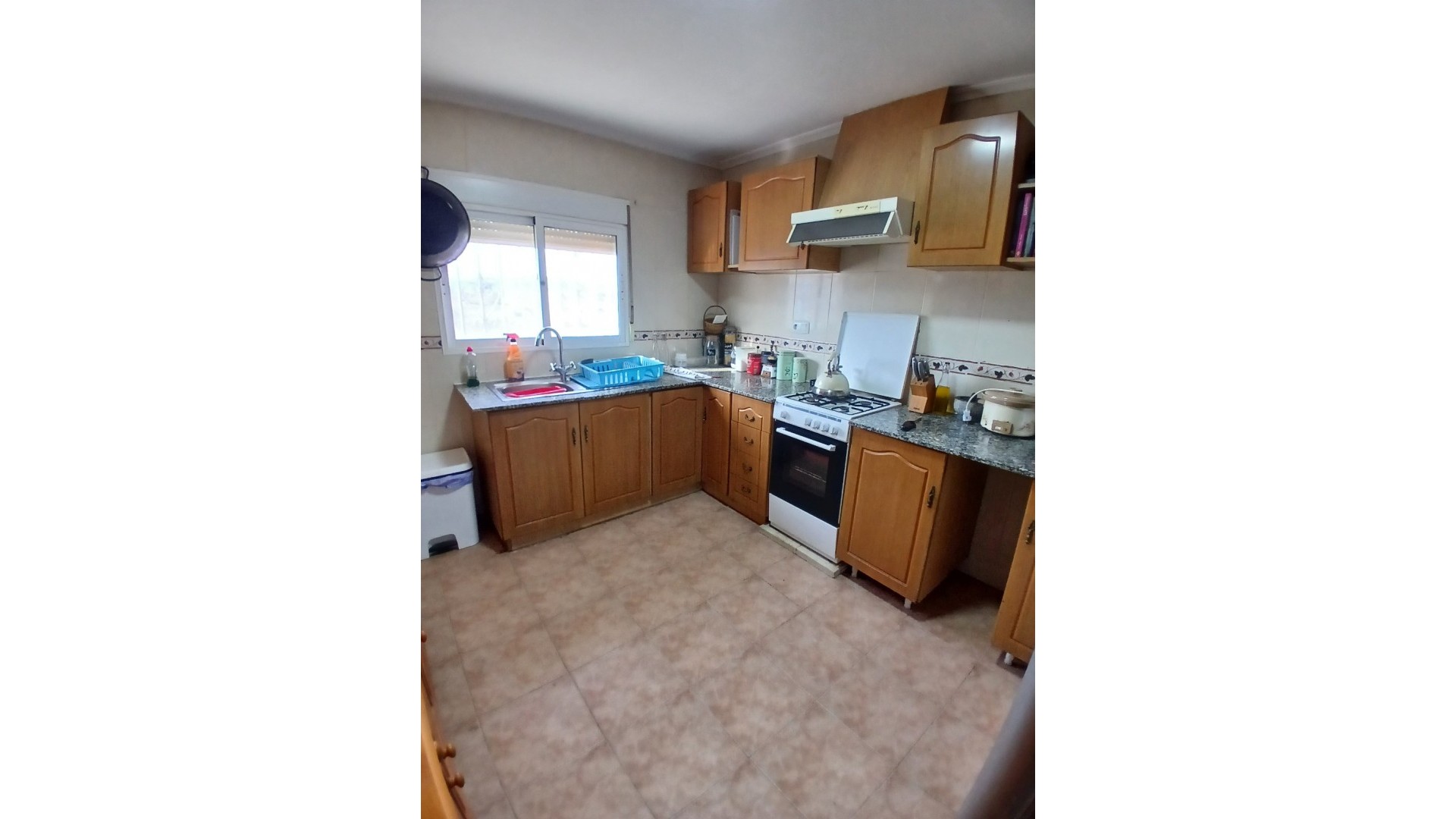 Sprzedaż - Nieruchomość jeździecka -
Monóvar