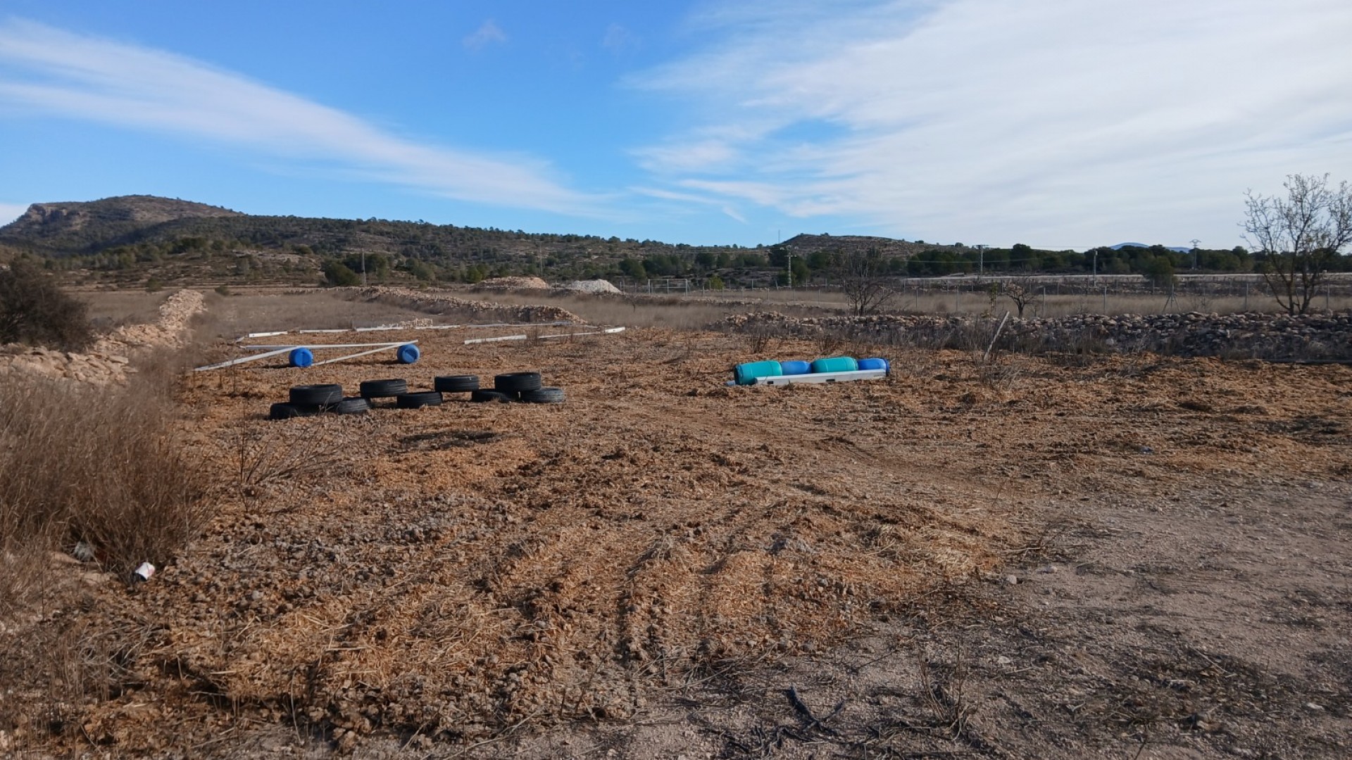 Sprzedaż - Nieruchomość jeździecka -
Monóvar