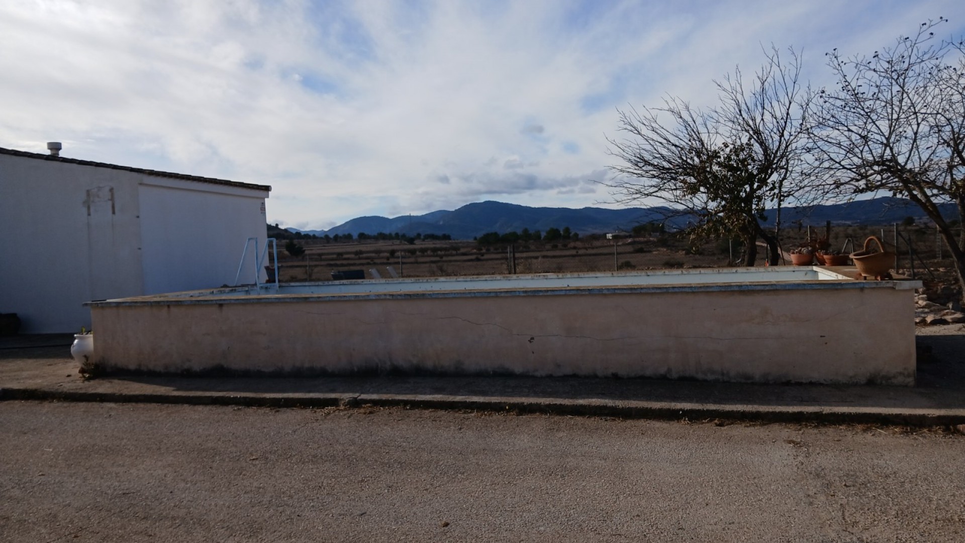 Sprzedaż - Nieruchomość jeździecka -
Monóvar