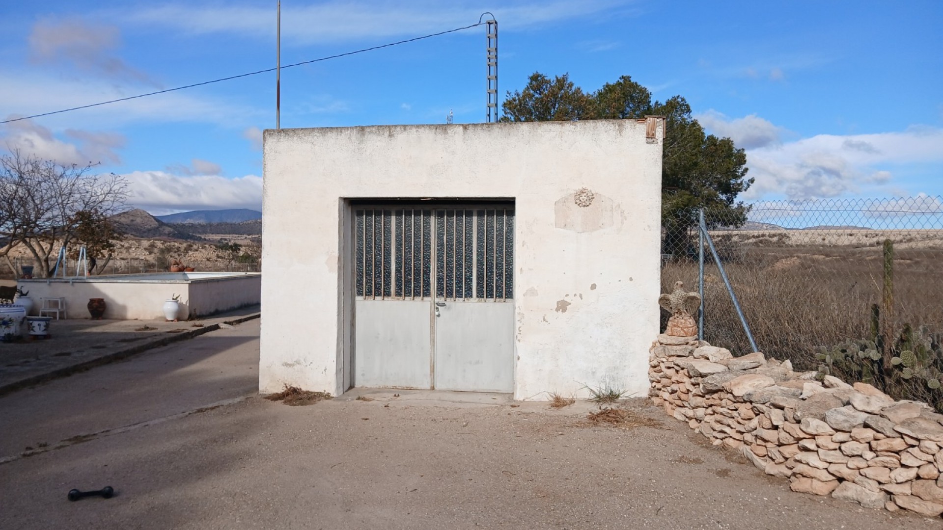 Sprzedaż - Nieruchomość jeździecka -
Monóvar