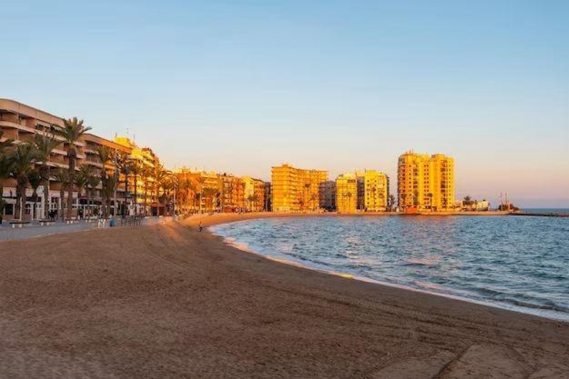 Sprzedaż - Pomieszczenie gospodarcze -
Torrevieja - Playa del Cura