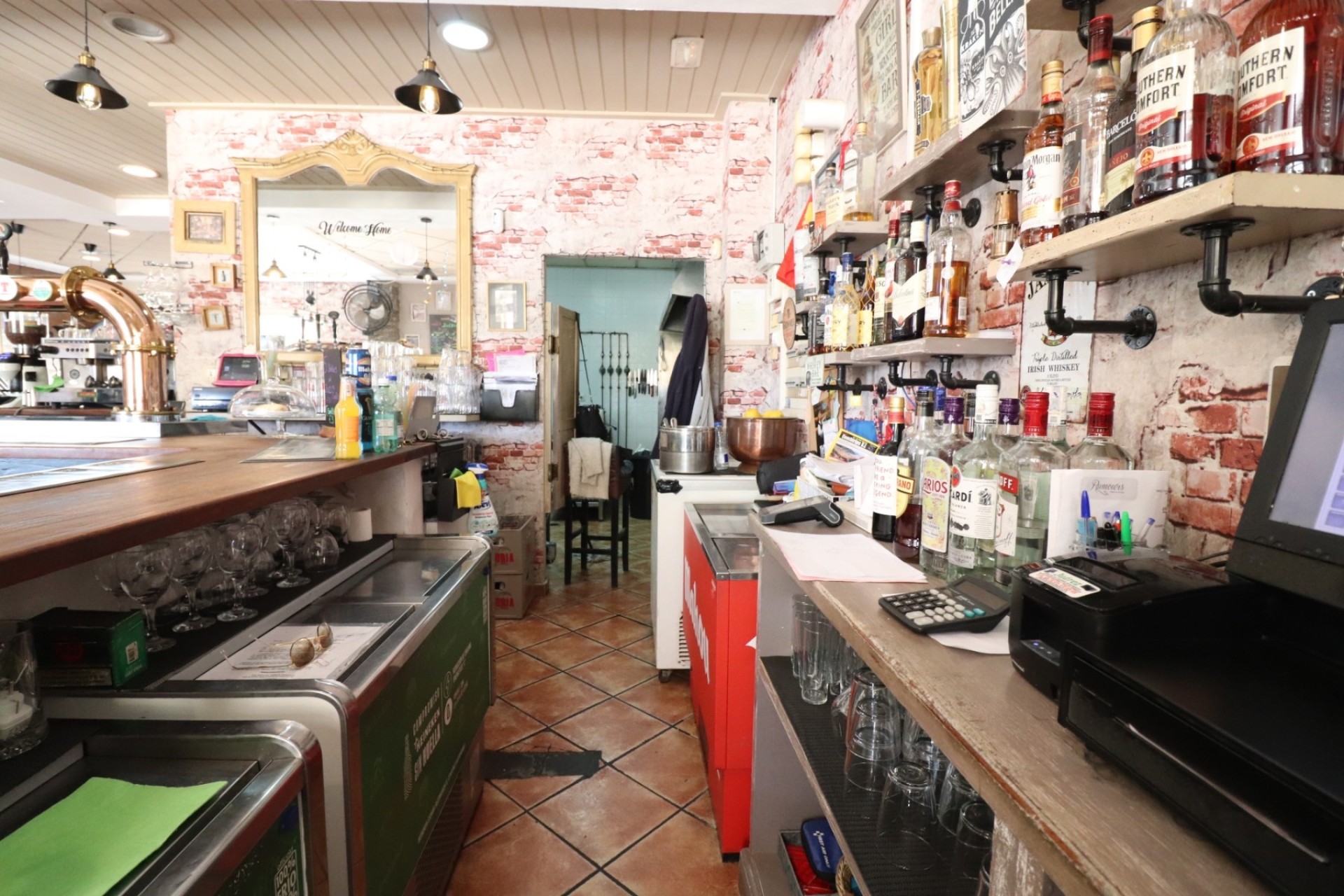 Sprzedaż - Reklama w telewizji -
Formentera del Segura - Formentera - Village