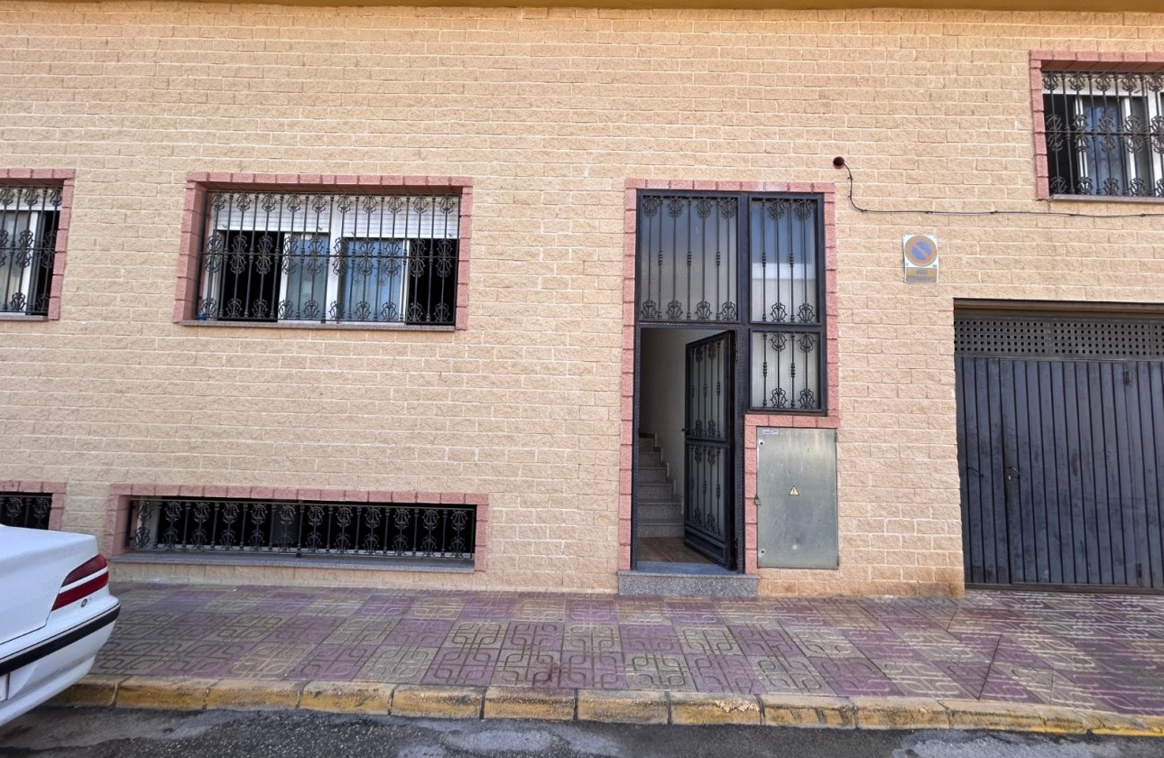 Sprzedaż - Reklama w telewizji -
Jacarilla