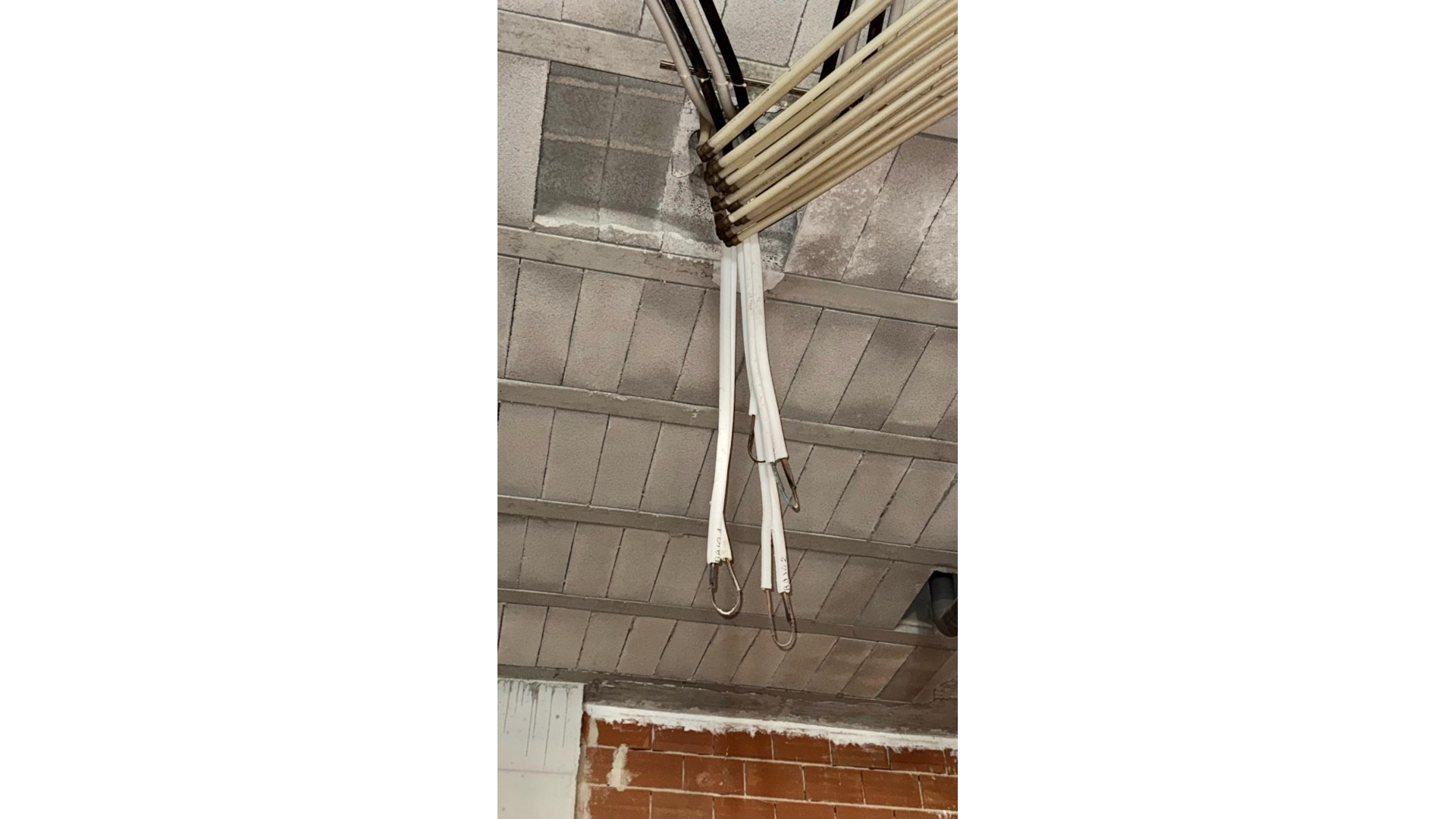 Sprzedaż - Reklama w telewizji -
Torrevieja - Paseo maritimo