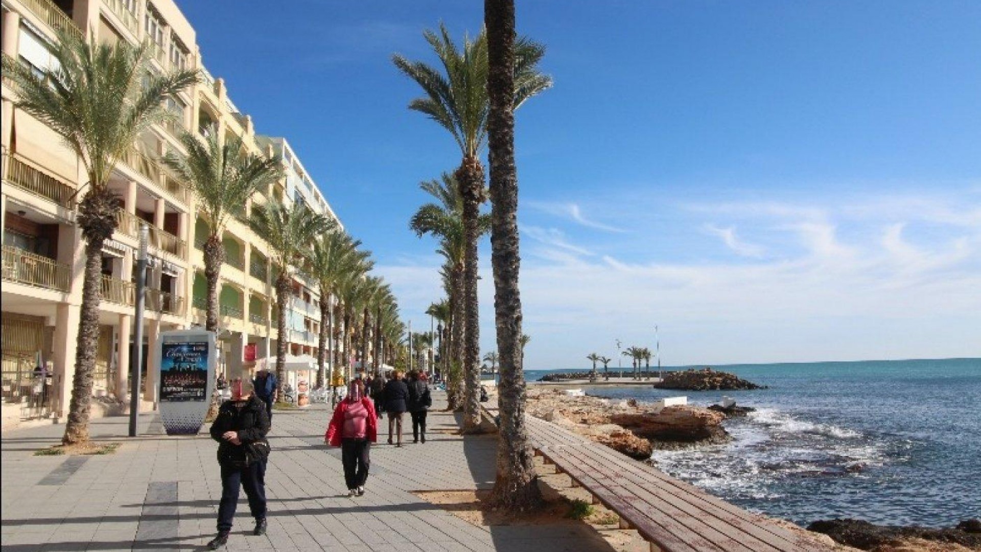 Sprzedaż - Reklama w telewizji -
Torrevieja - Paseo maritimo