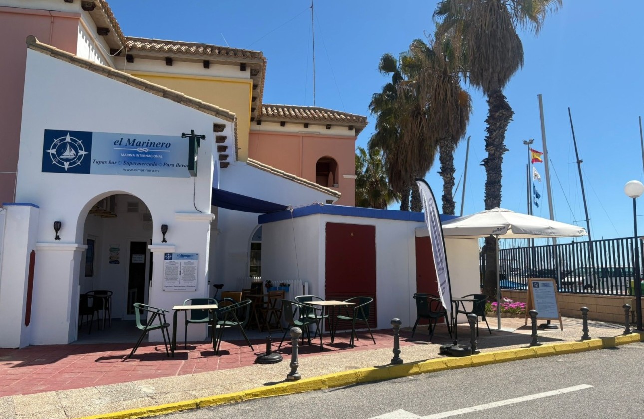 Sprzedaż - Reklama w telewizji -
Torrevieja - Puerto