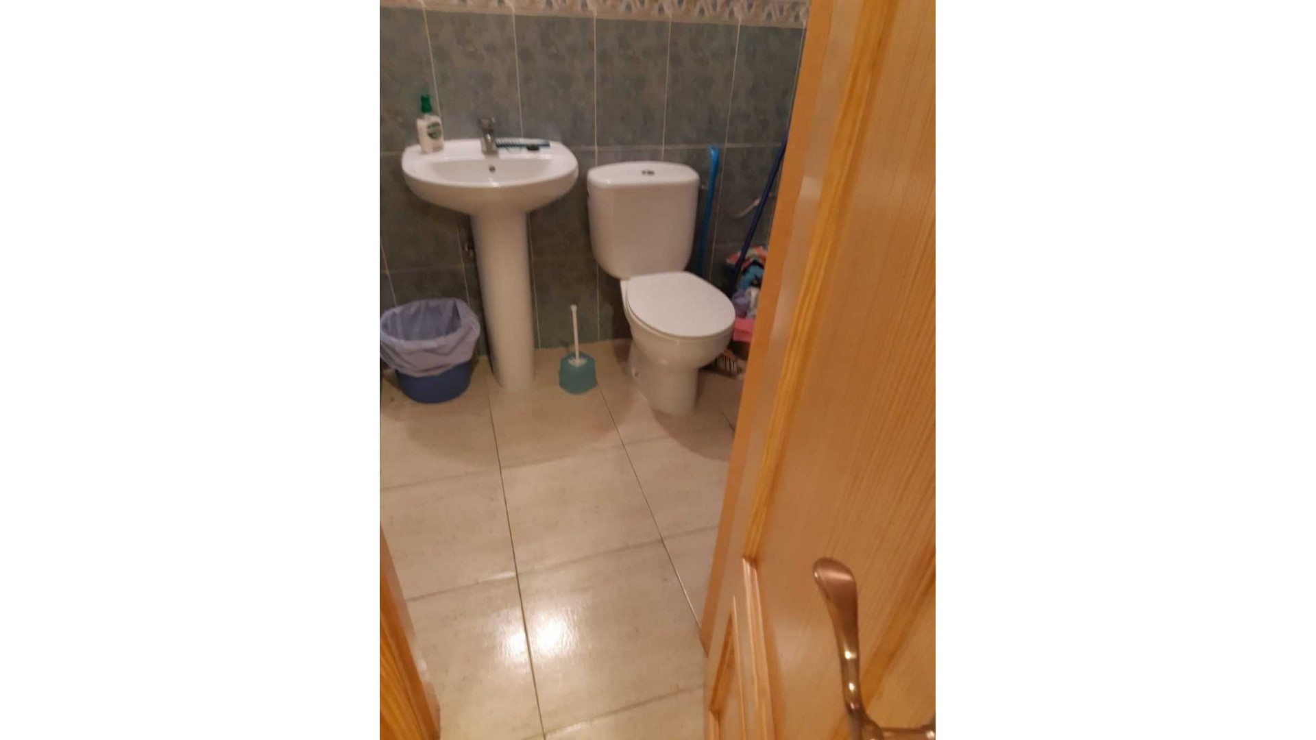 Sprzedaż - Reklama w telewizji -
Torrevieja