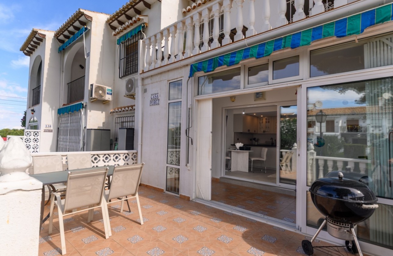 Sprzedaż -  -
Torrevieja - Lago jardin