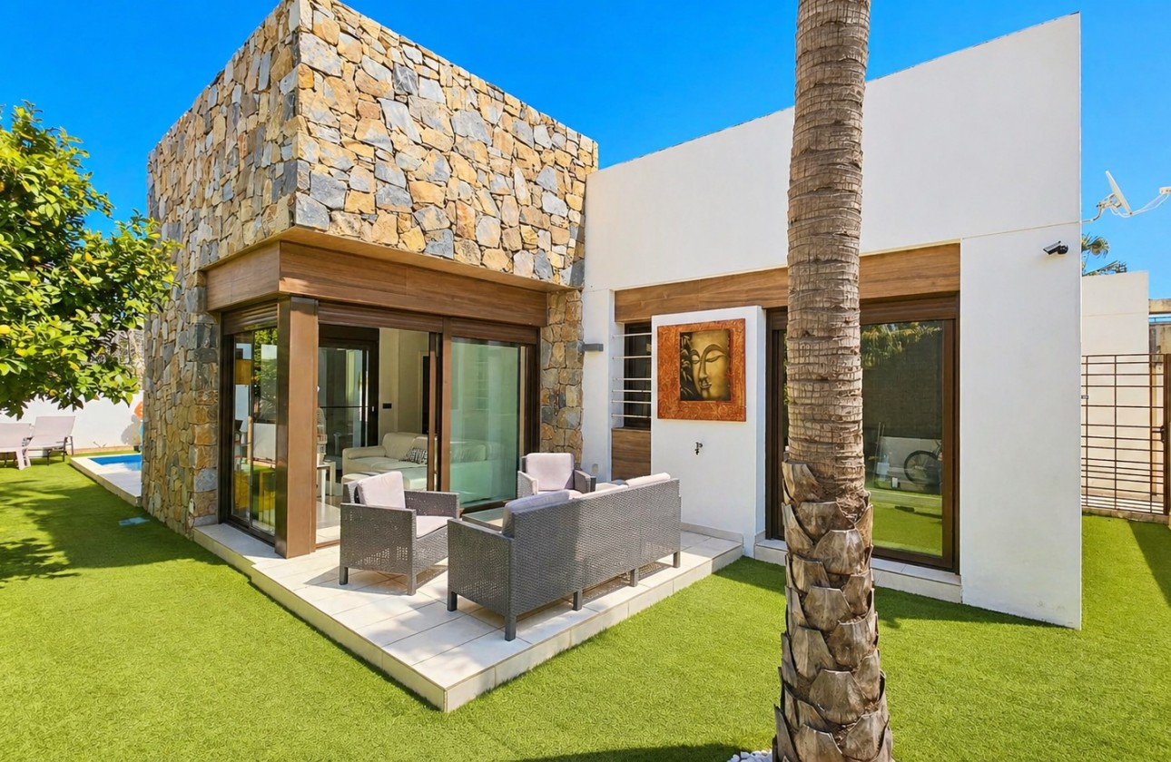 Sprzedaż - Villa -
Orihuela Costa - Lomas de Cabo Roig