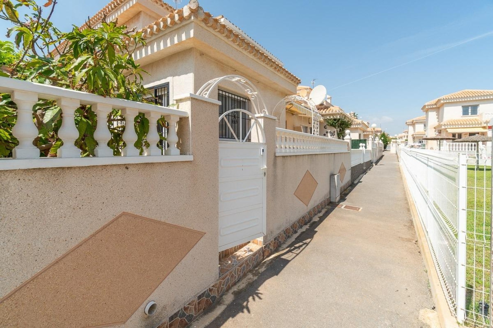 Sprzedaż - Villa -
Orihuela Costa - Playa Flamenca