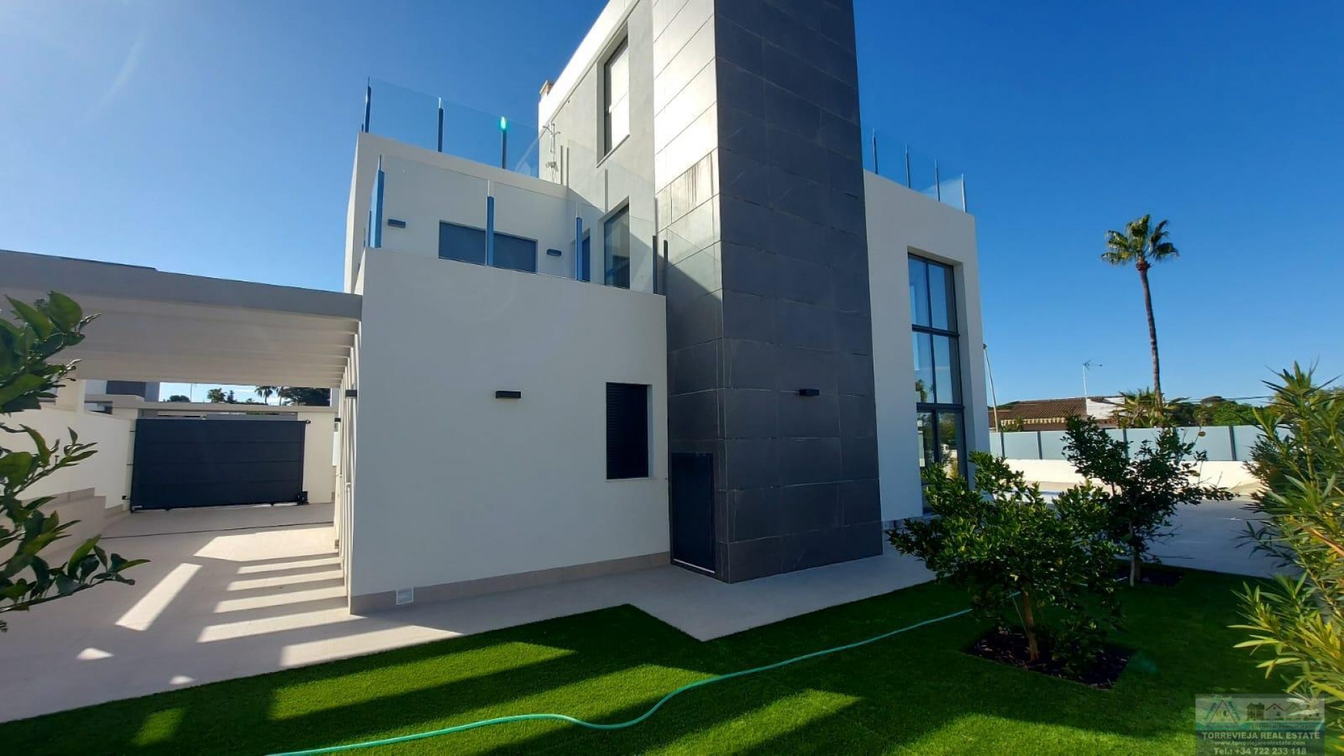 Sprzedaż - Villa -
Torrevieja - Los Balcones