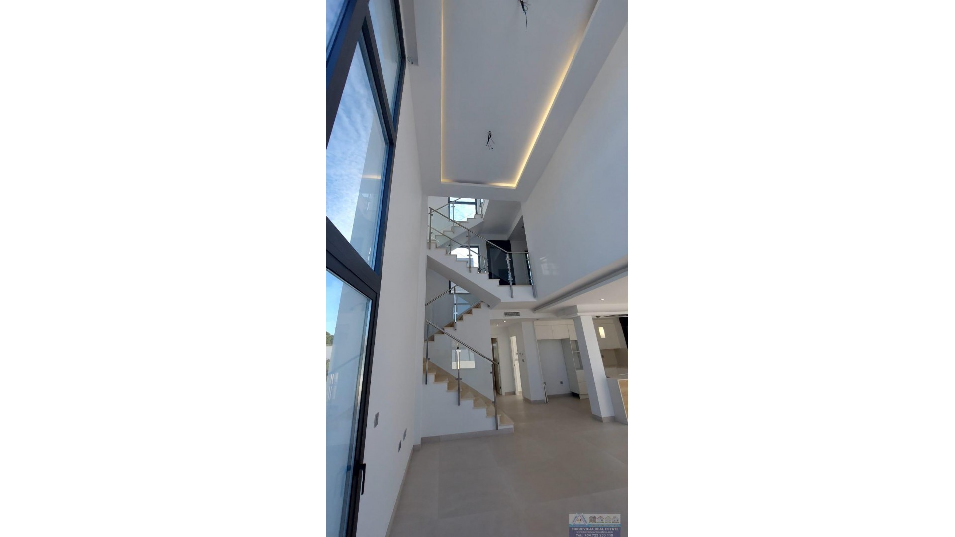 Sprzedaż - Villa -
Torrevieja - Los Balcones