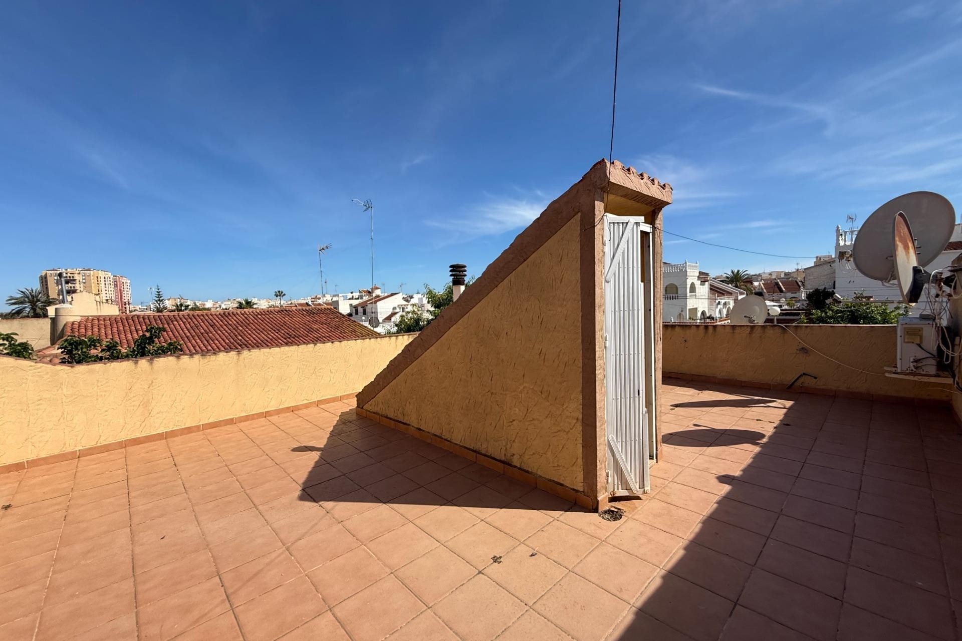 Sprzedaż - Villa -
Torrevieja - Playa de los Locos