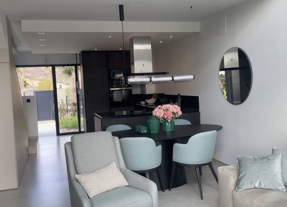 Sprzedaż - Willa w zabudowie bliźniaczej -
Algorfa